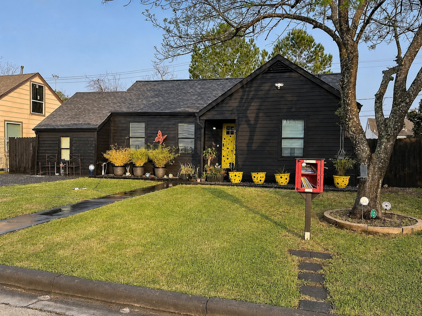 Listing photo 1