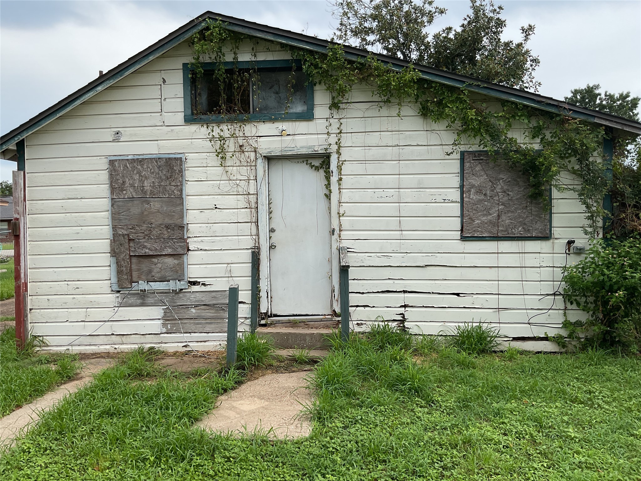 Listing photo 5