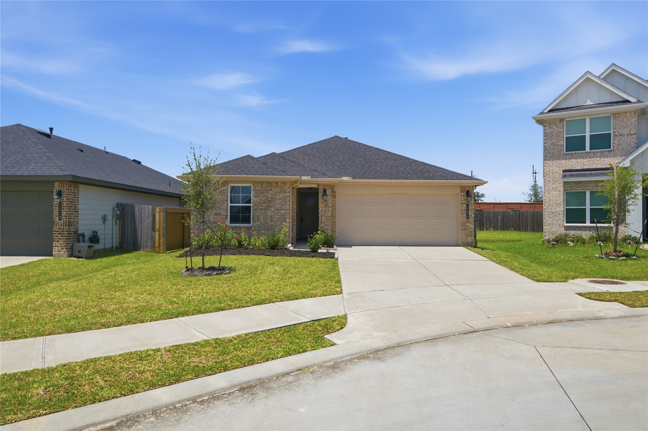 Listing photo 1