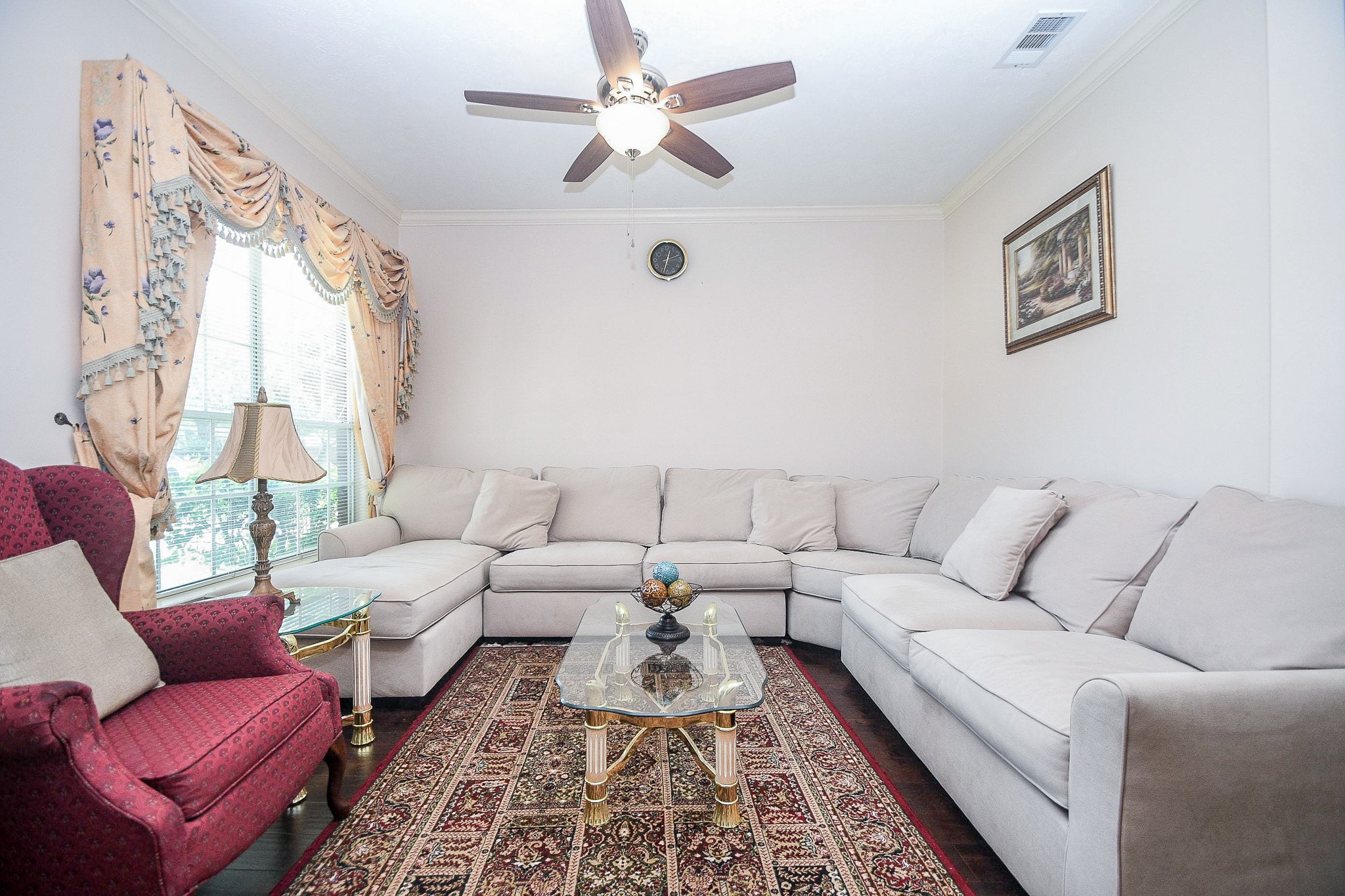 Listing photo 1