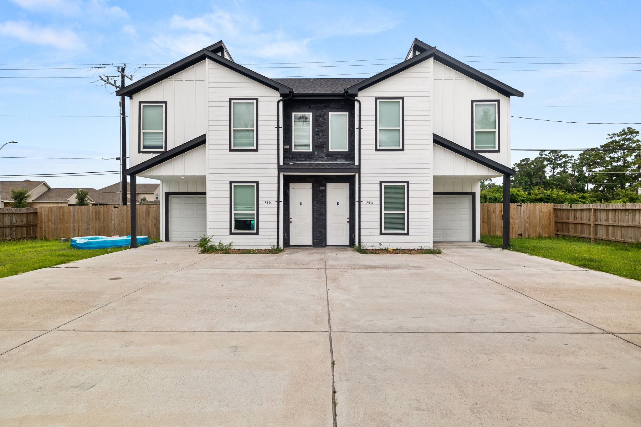 Listing photo 1