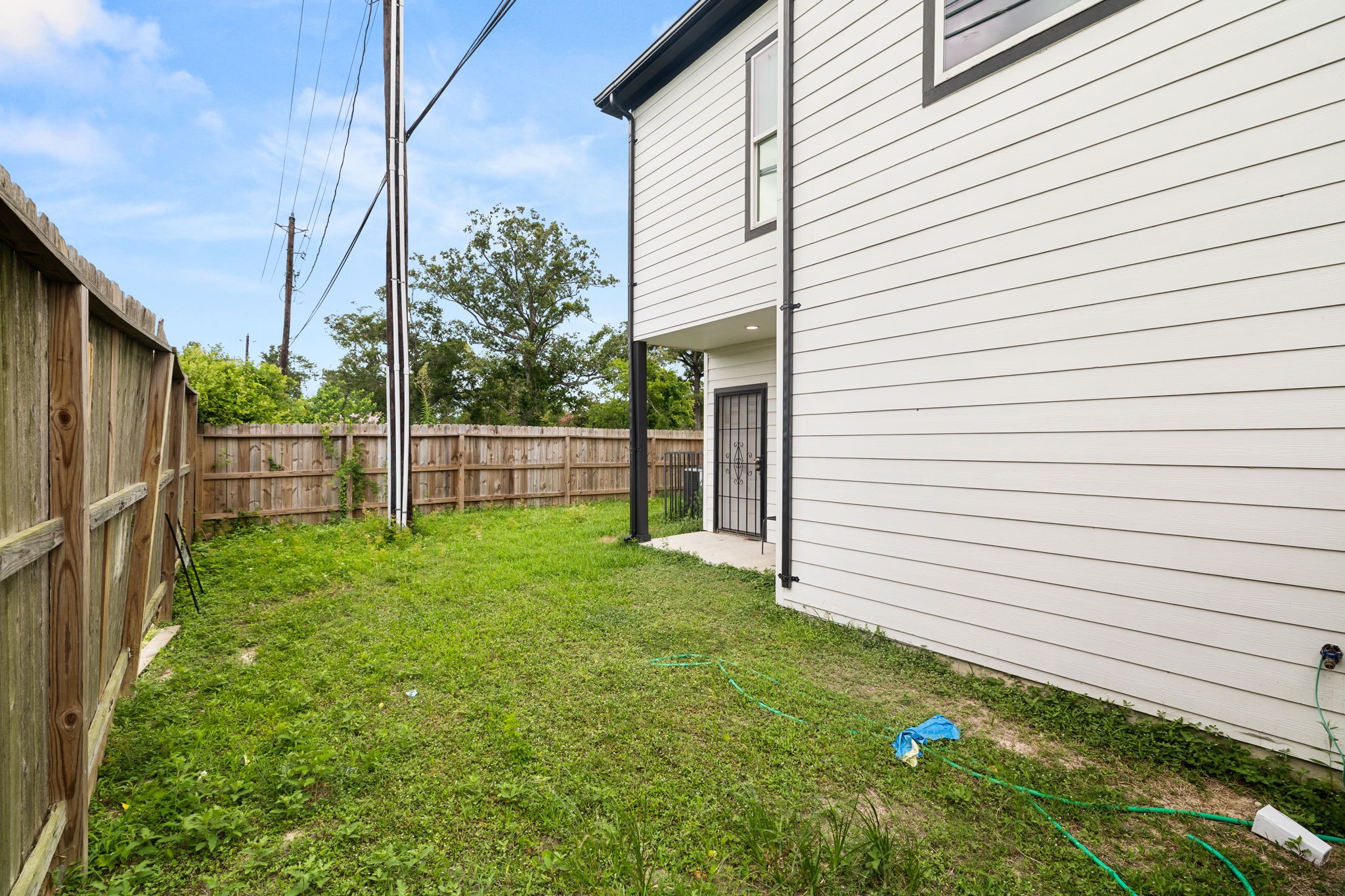 Listing photo 4
