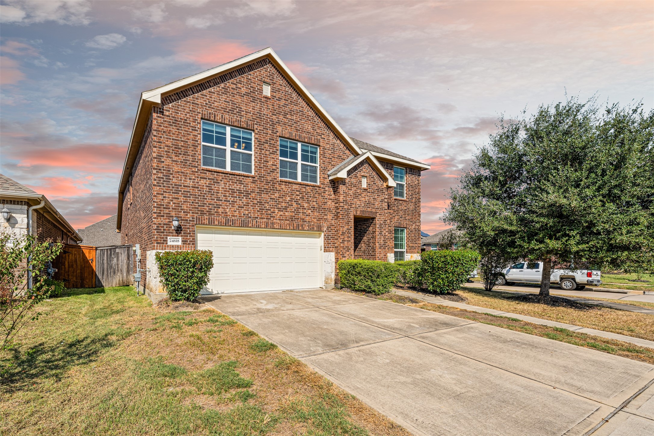 Listing photo 3