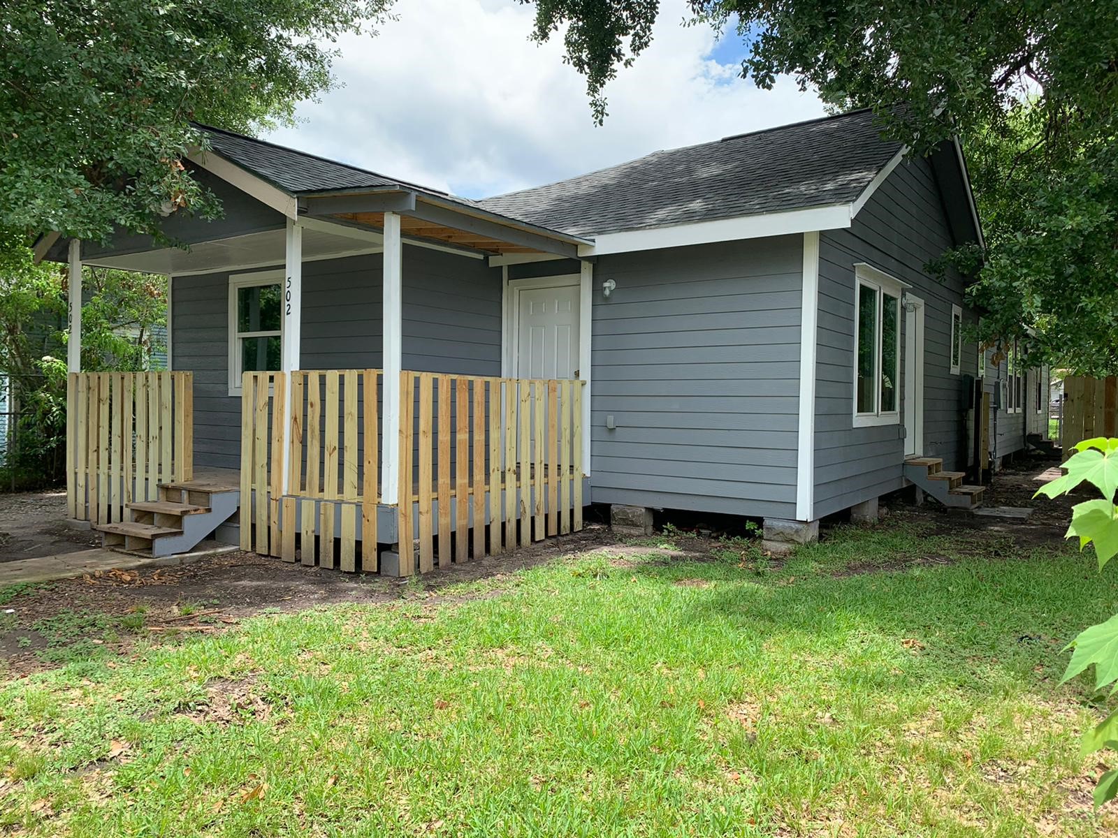Listing photo 1