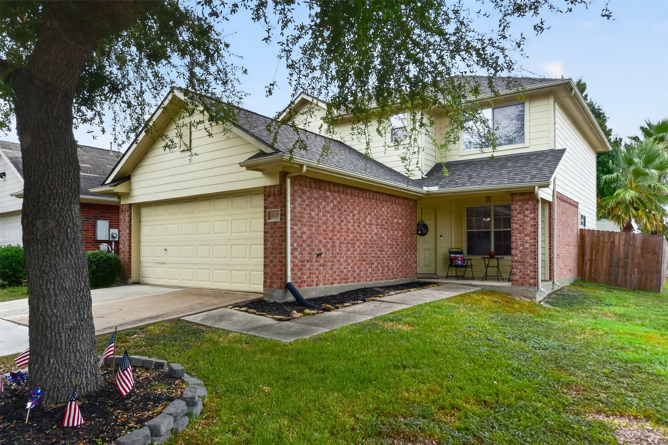 Listing photo 1