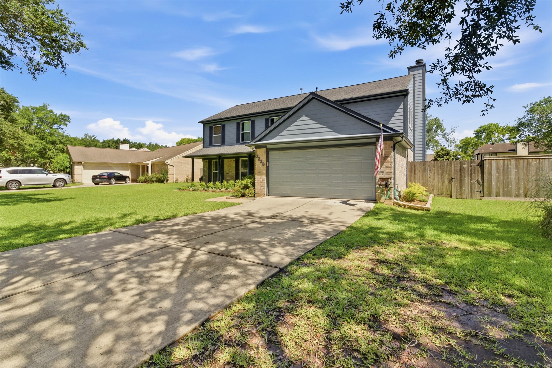 Listing photo 1