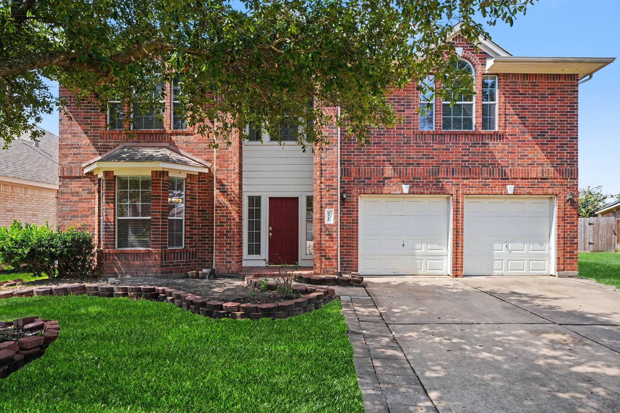 Listing photo 1