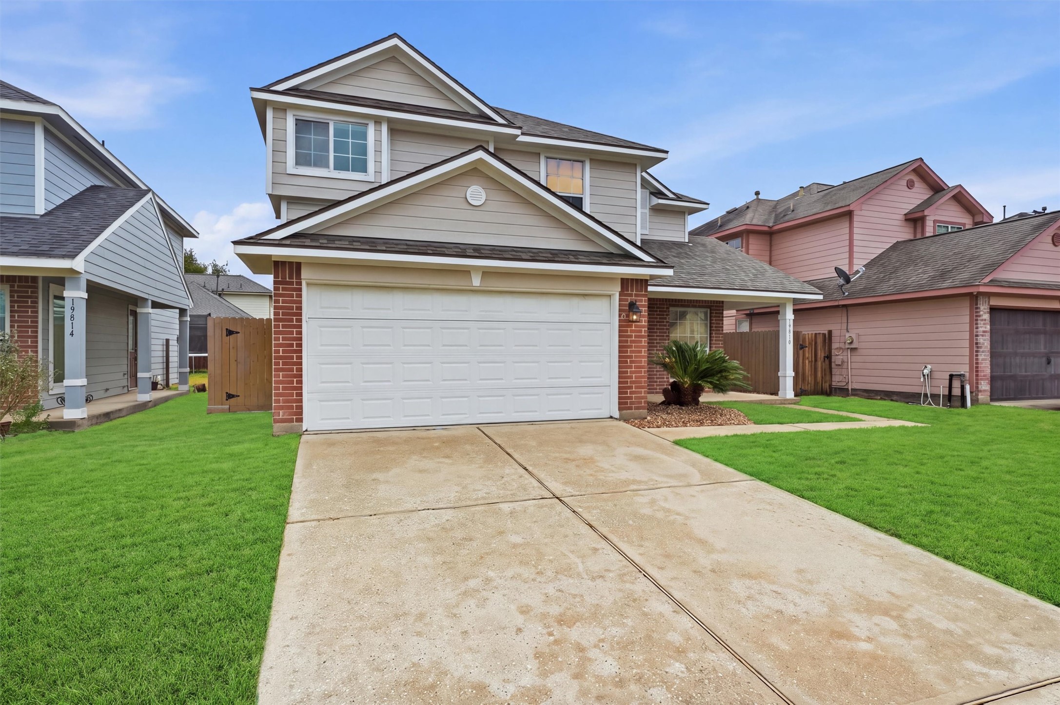 Listing photo 1
