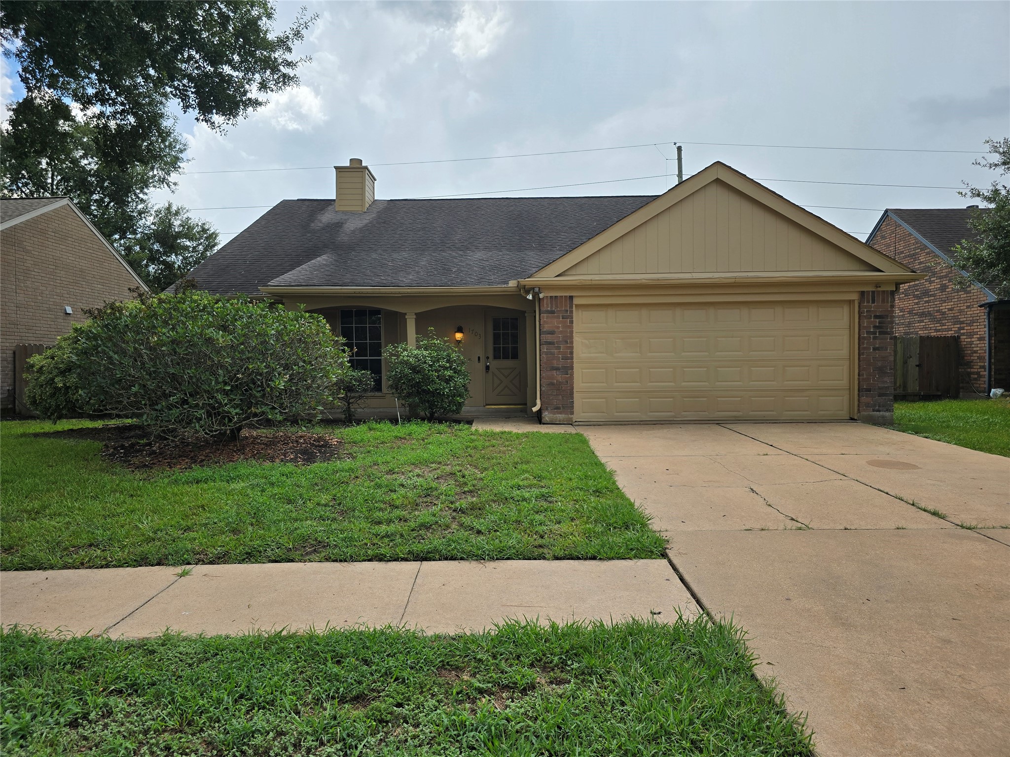 Listing photo 1