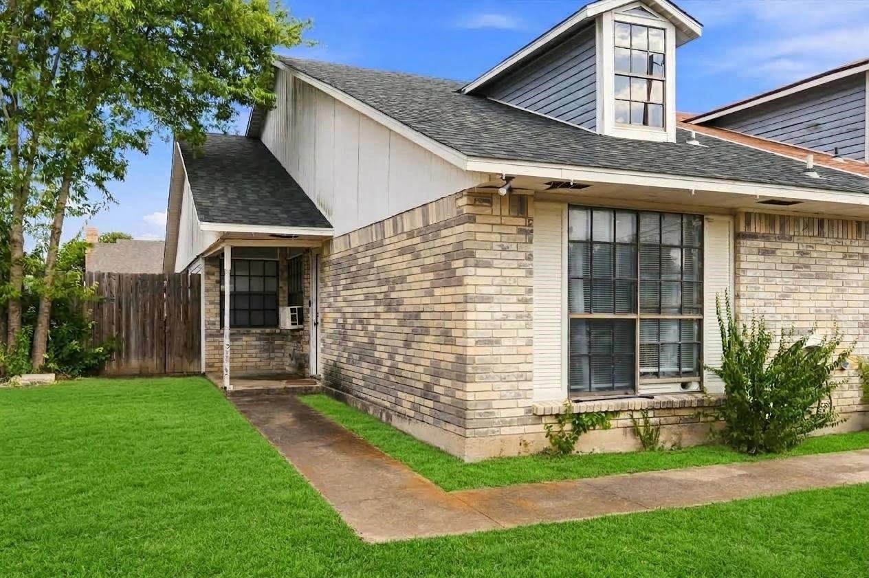 Listing photo 1