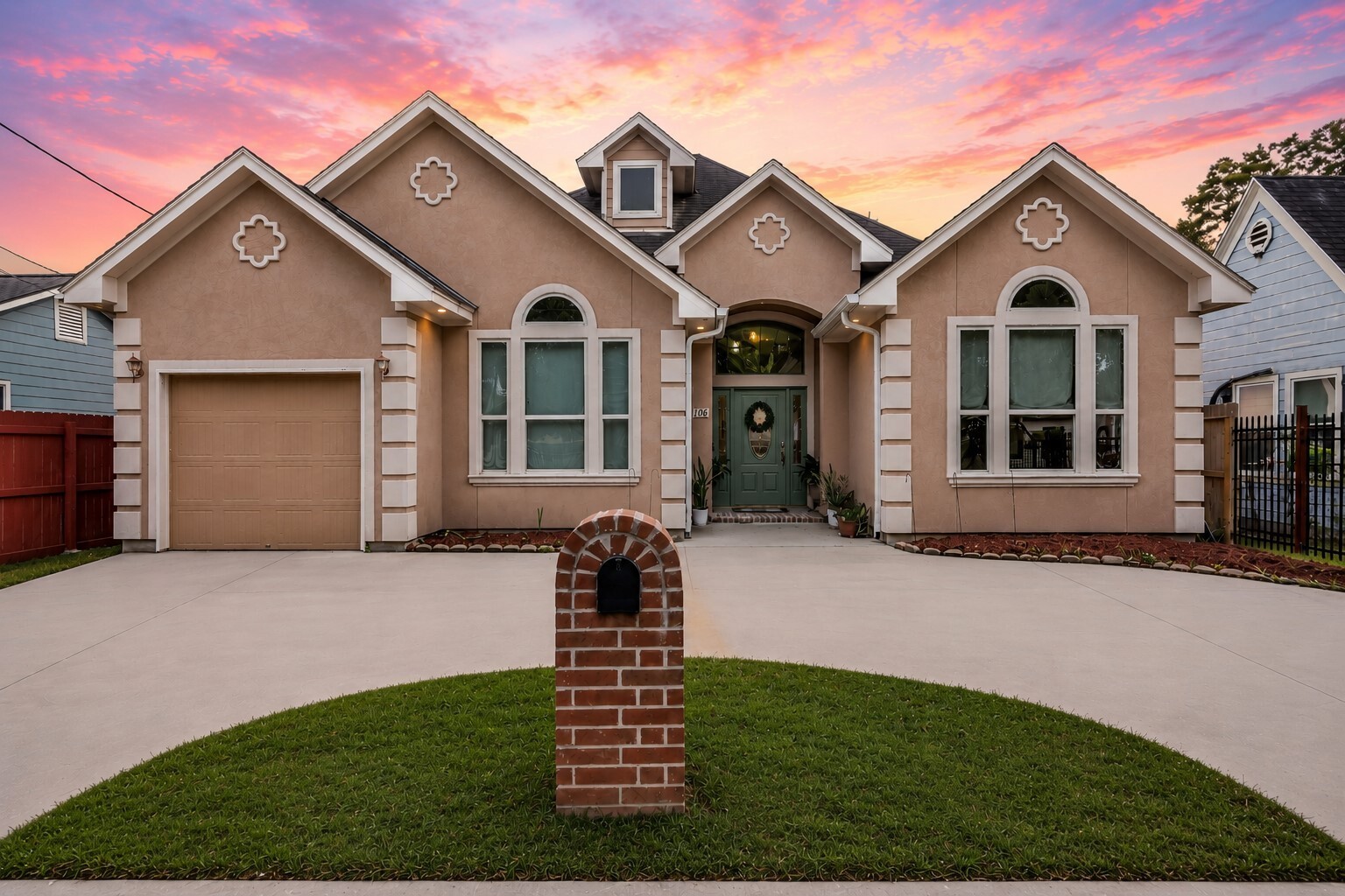 Listing photo 1