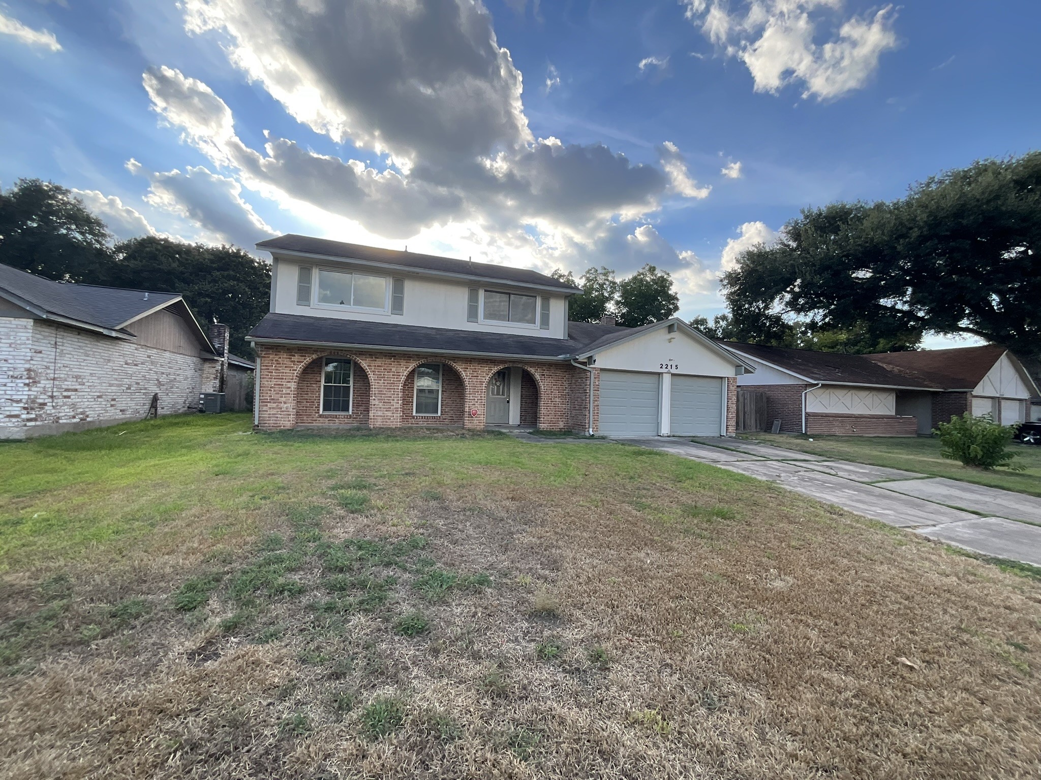 Listing photo 2