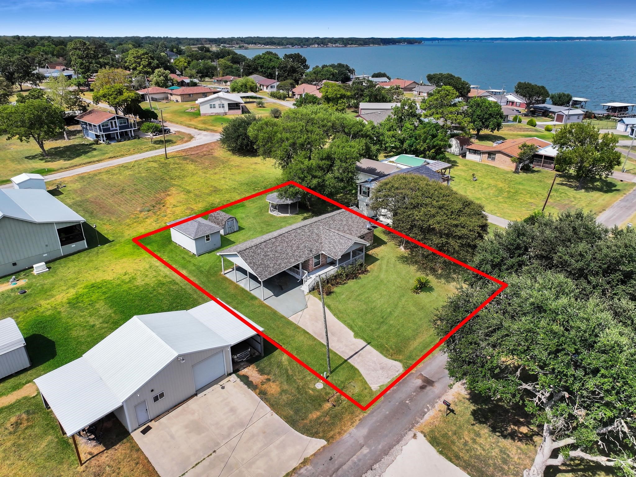 Listing photo 3