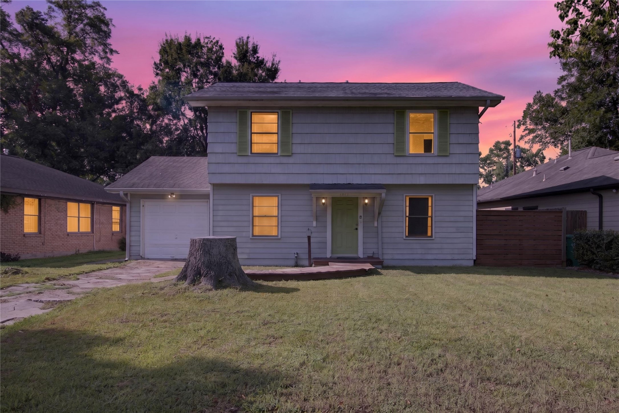 Listing photo 1