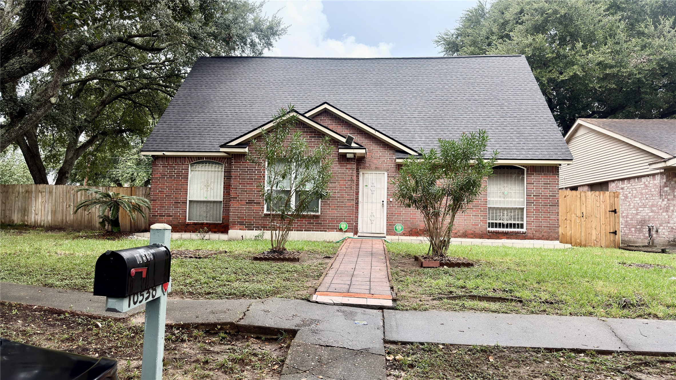 Listing photo 3
