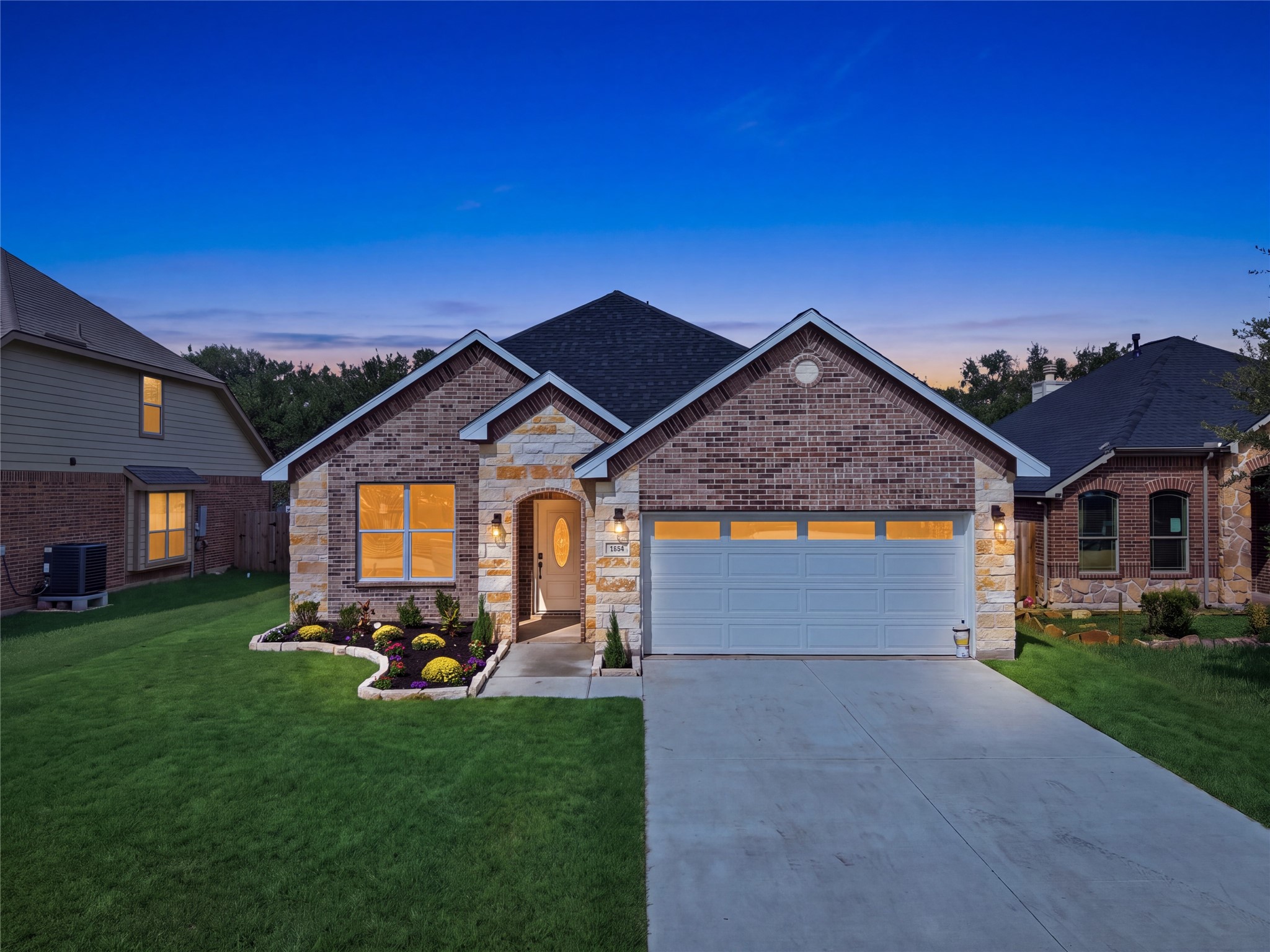 Listing photo 1