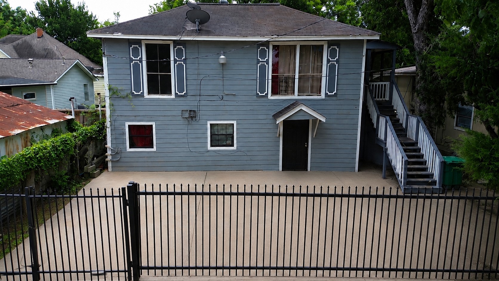 Listing photo 5