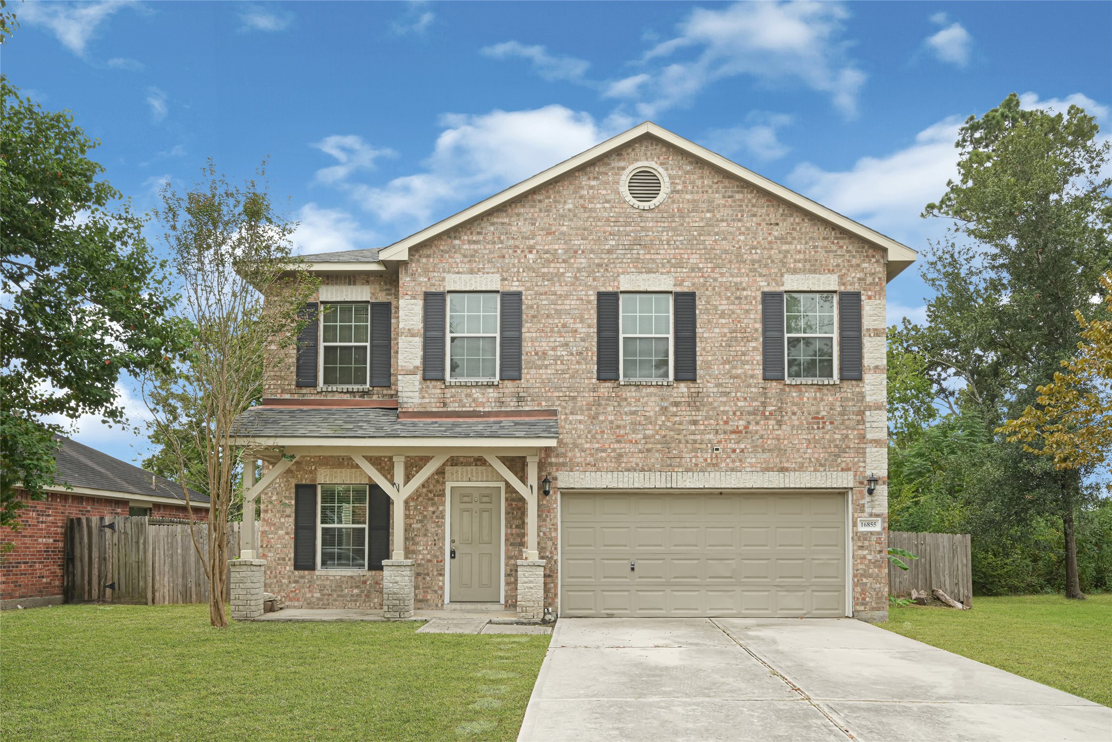 Listing photo 1