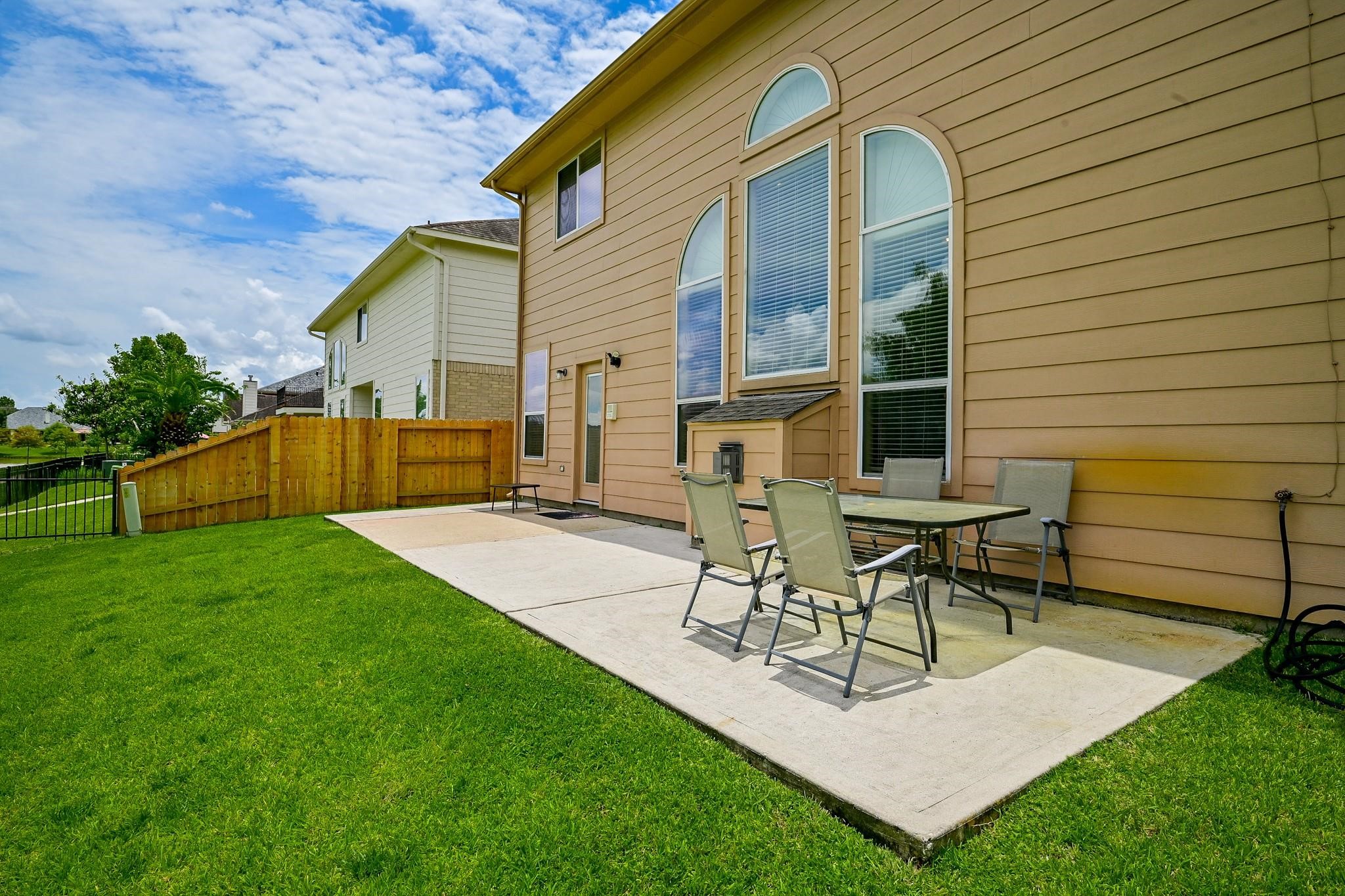Listing photo 5