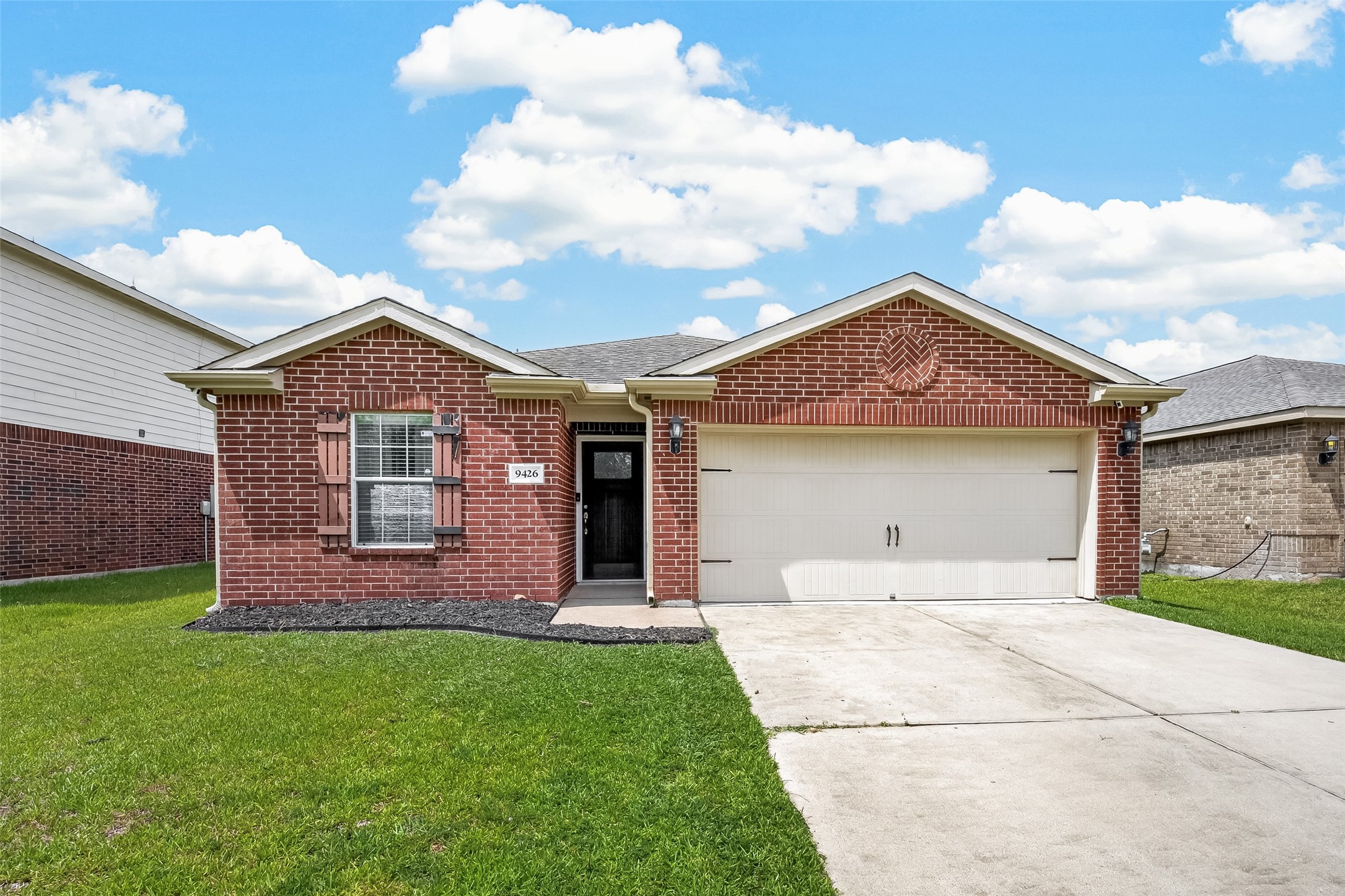 Listing photo 1