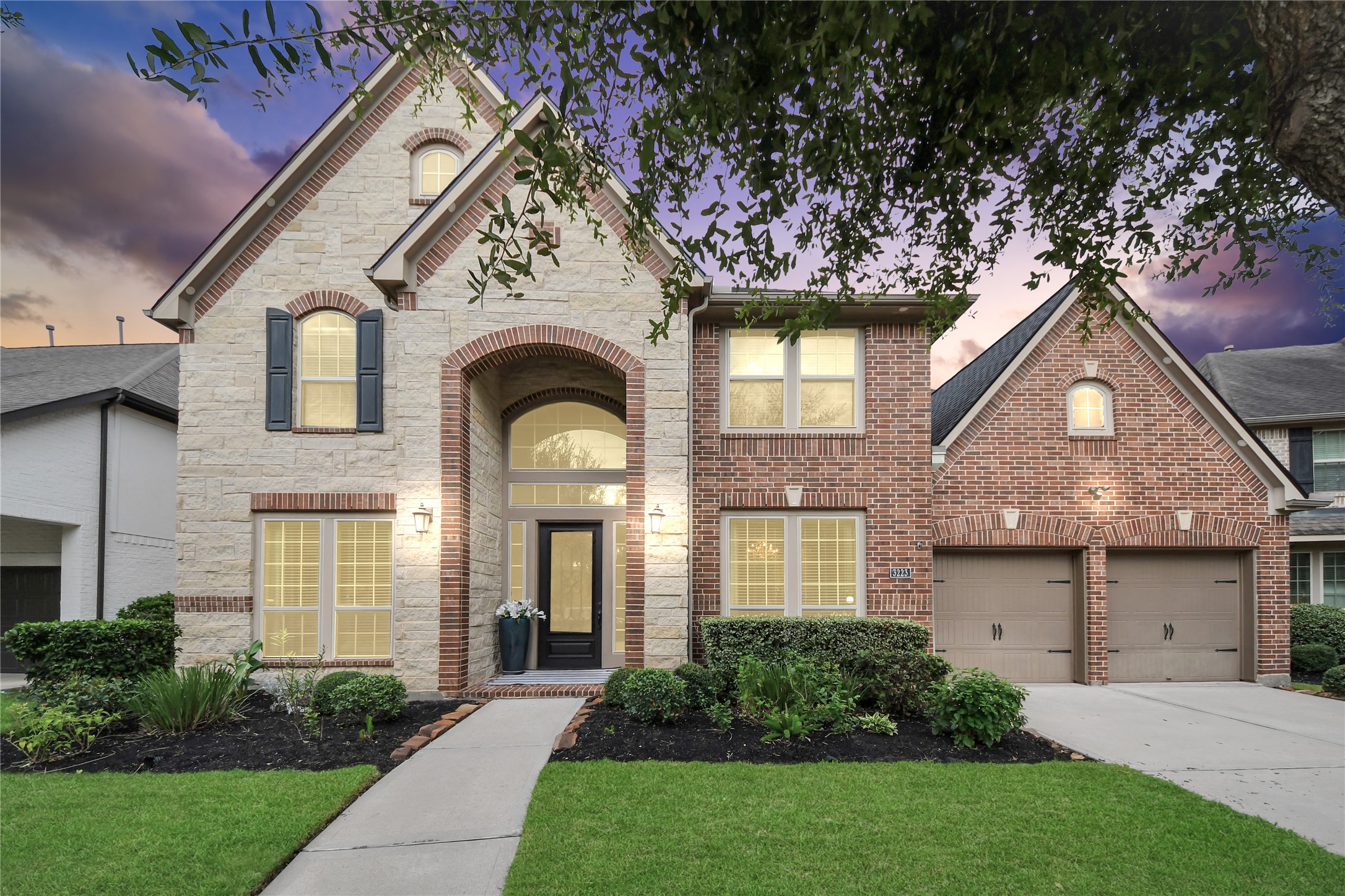 Listing photo 1