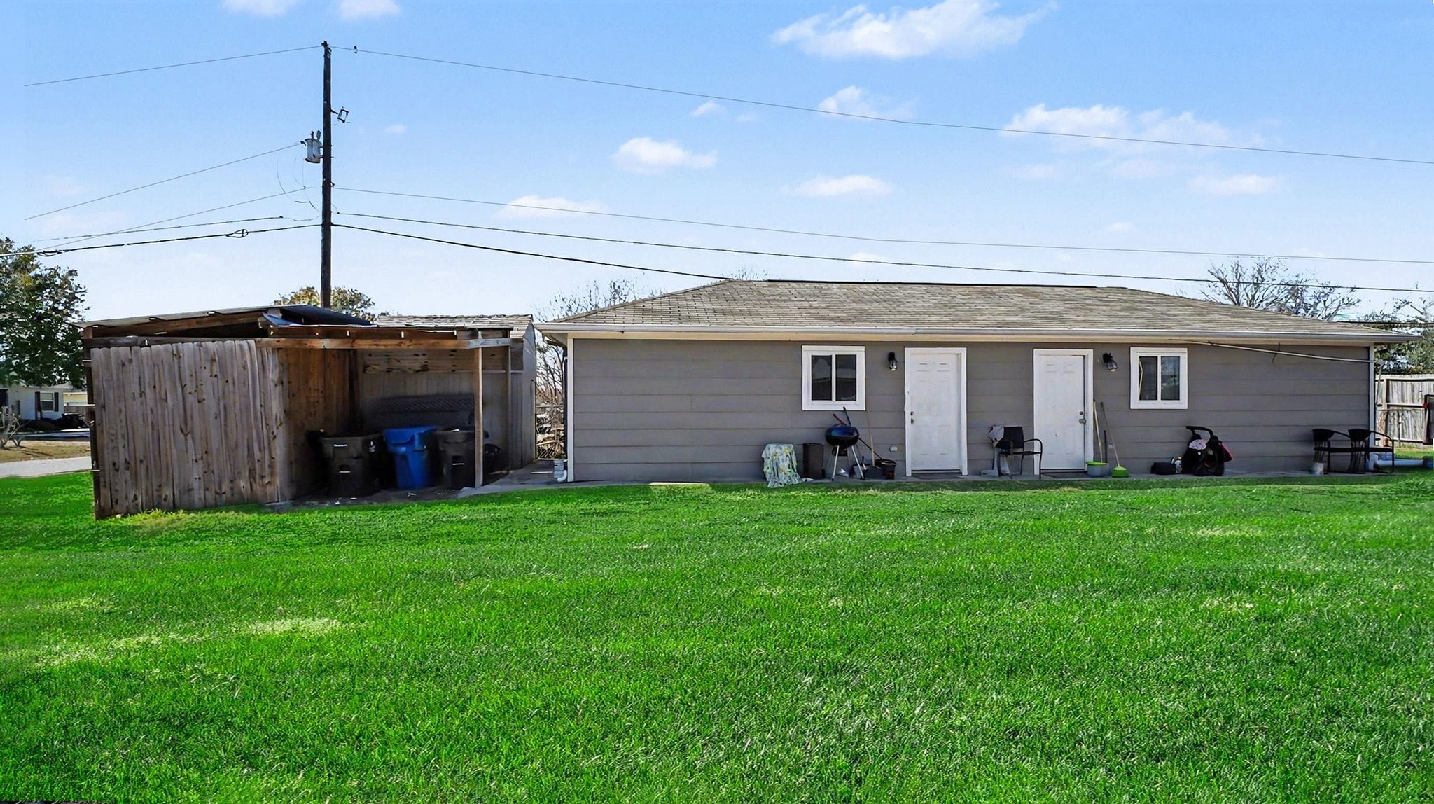 Listing photo 2