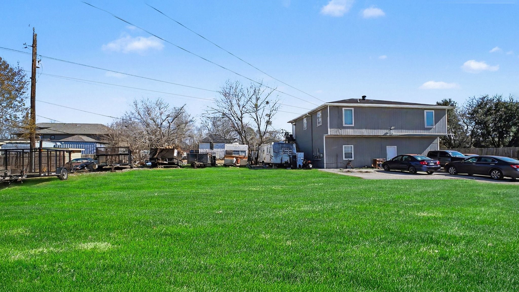 Listing photo 4