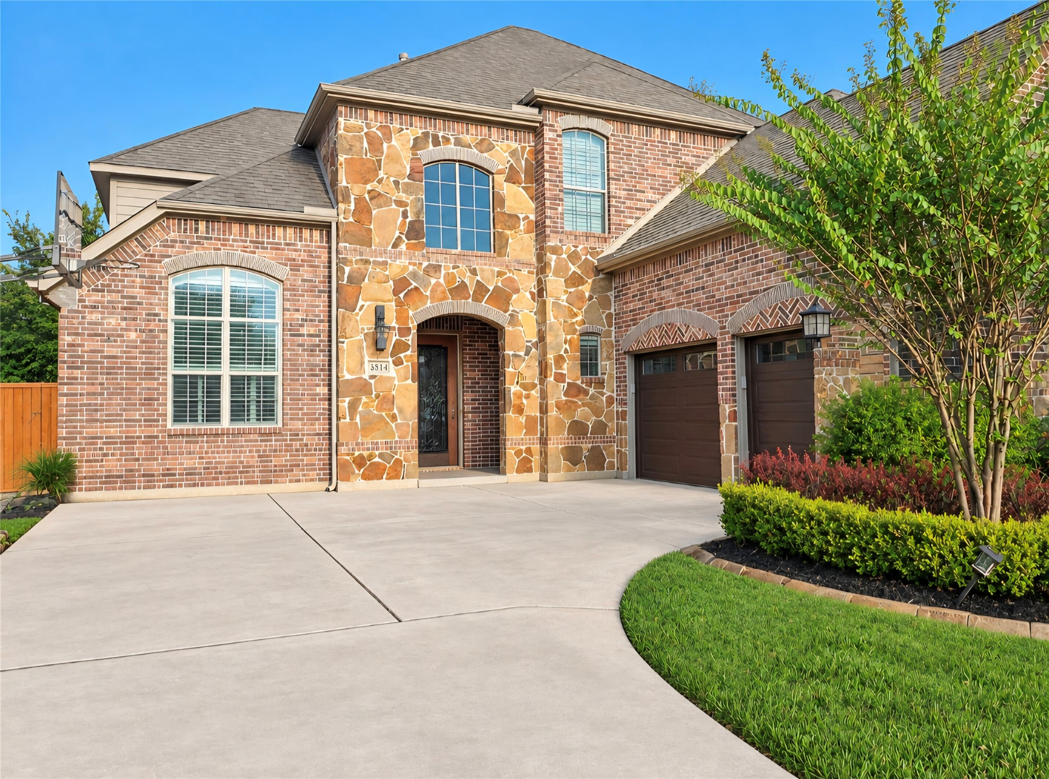 3318 Sunset Field Lane
