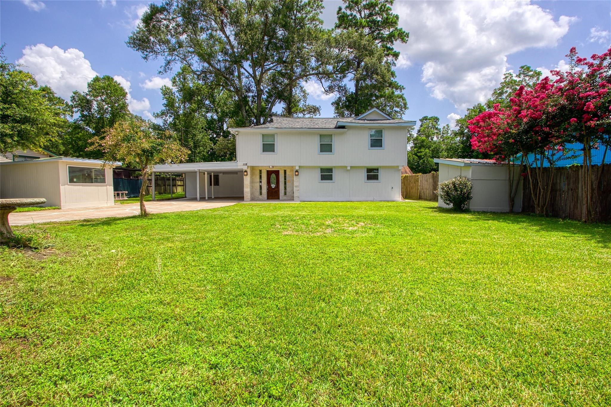Listing photo 1