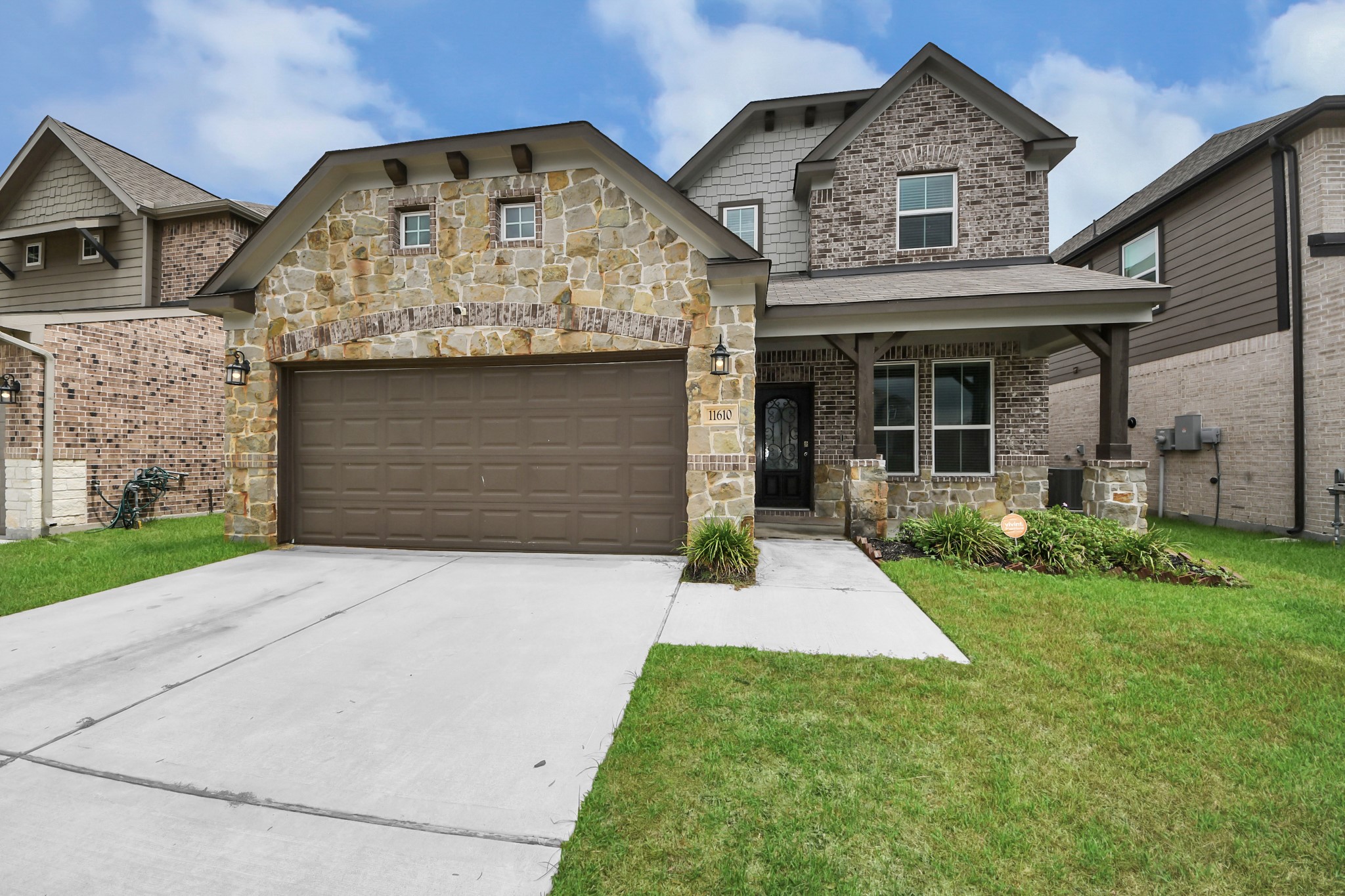 Listing photo 1