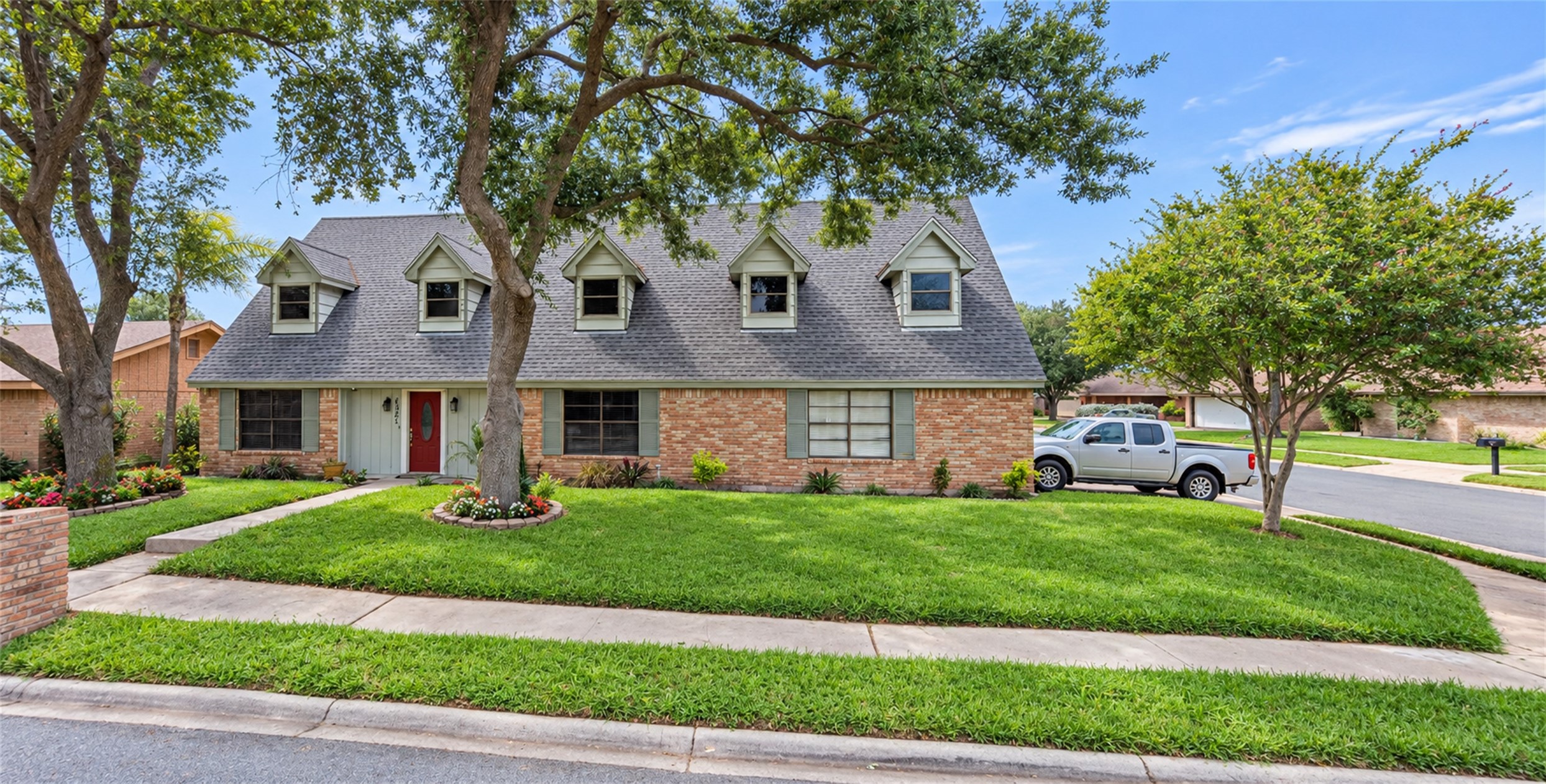 Listing photo 1