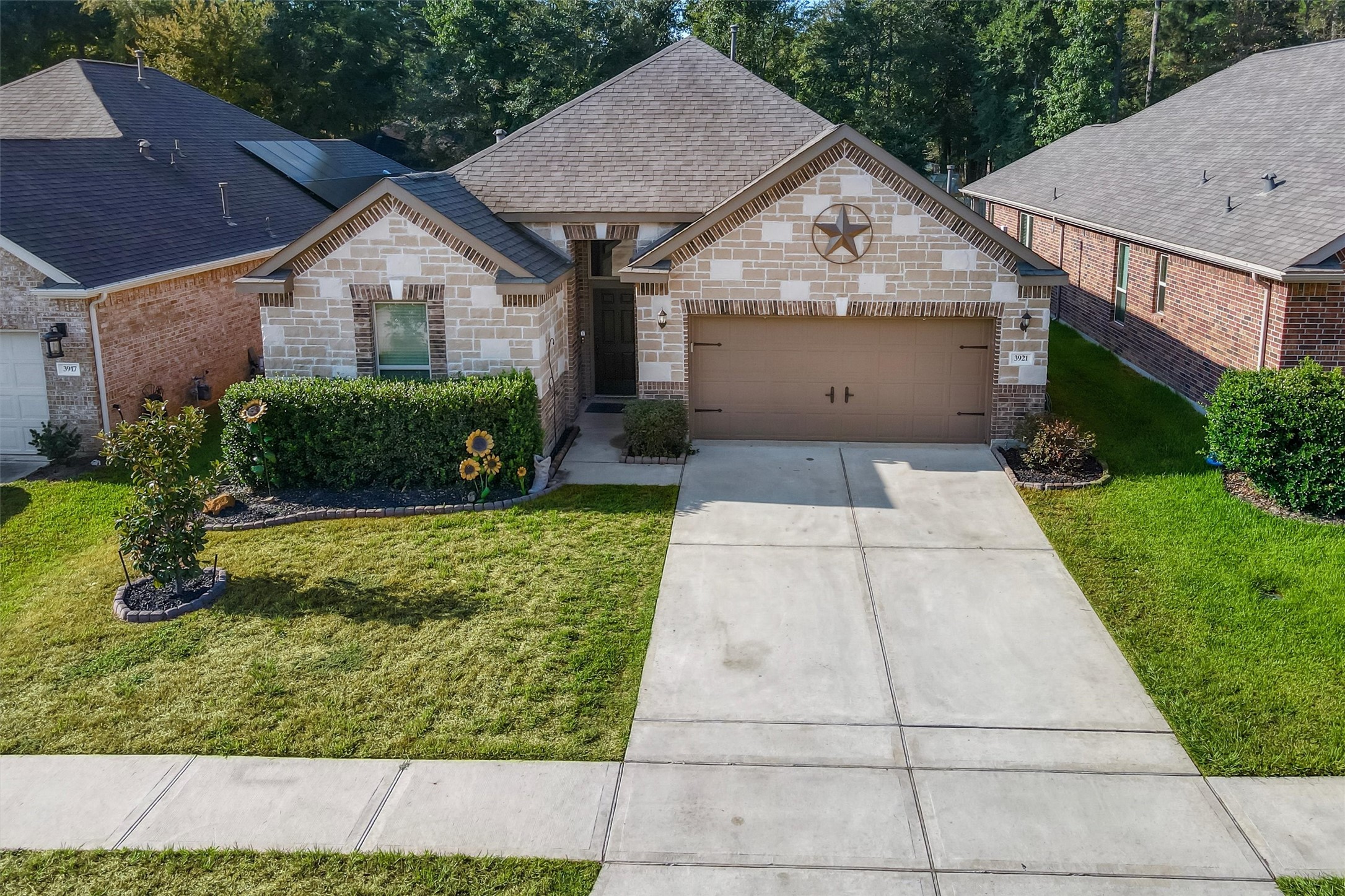 3921 Eagle Nest Lake Lane
