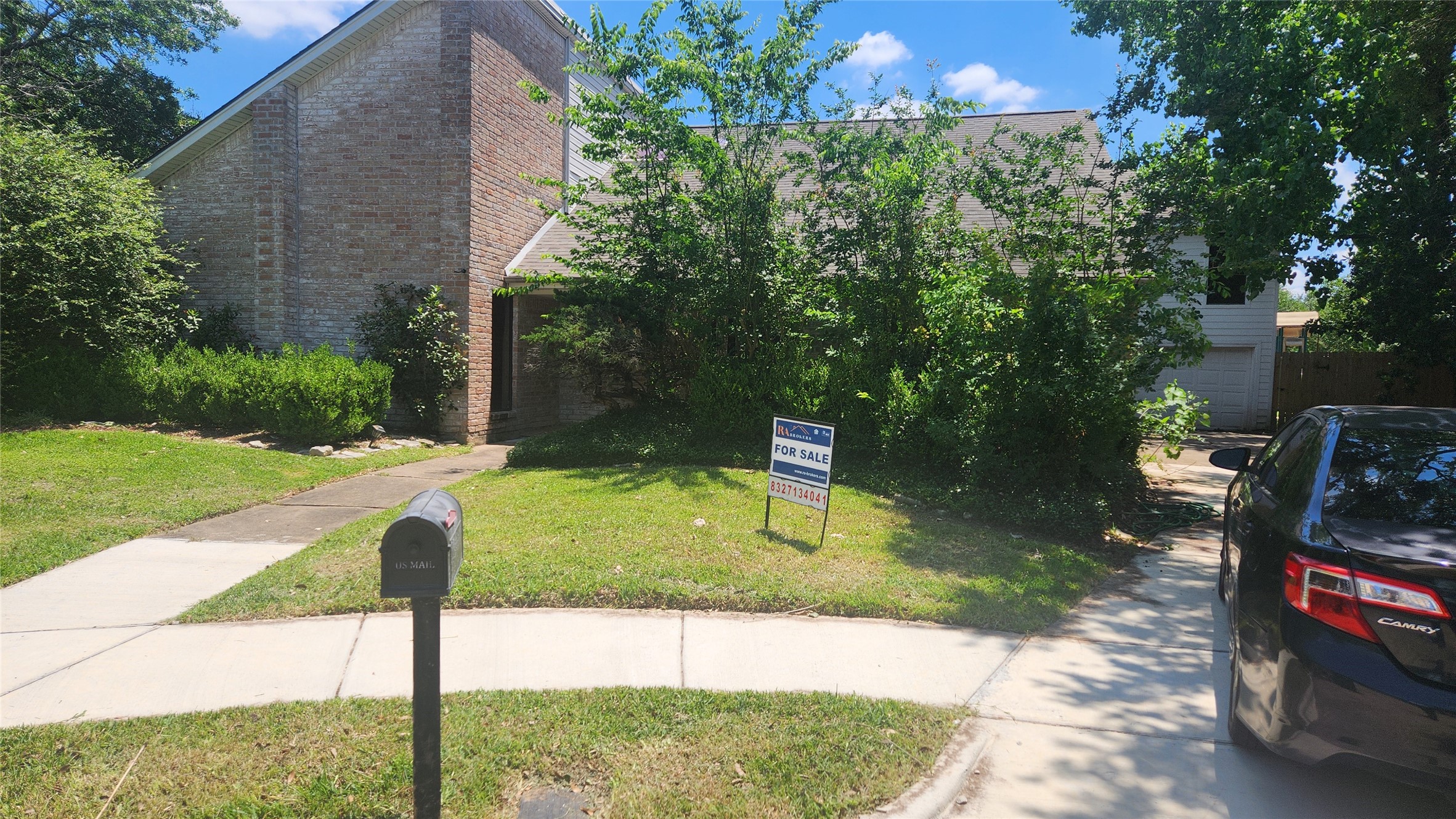 Listing photo 2