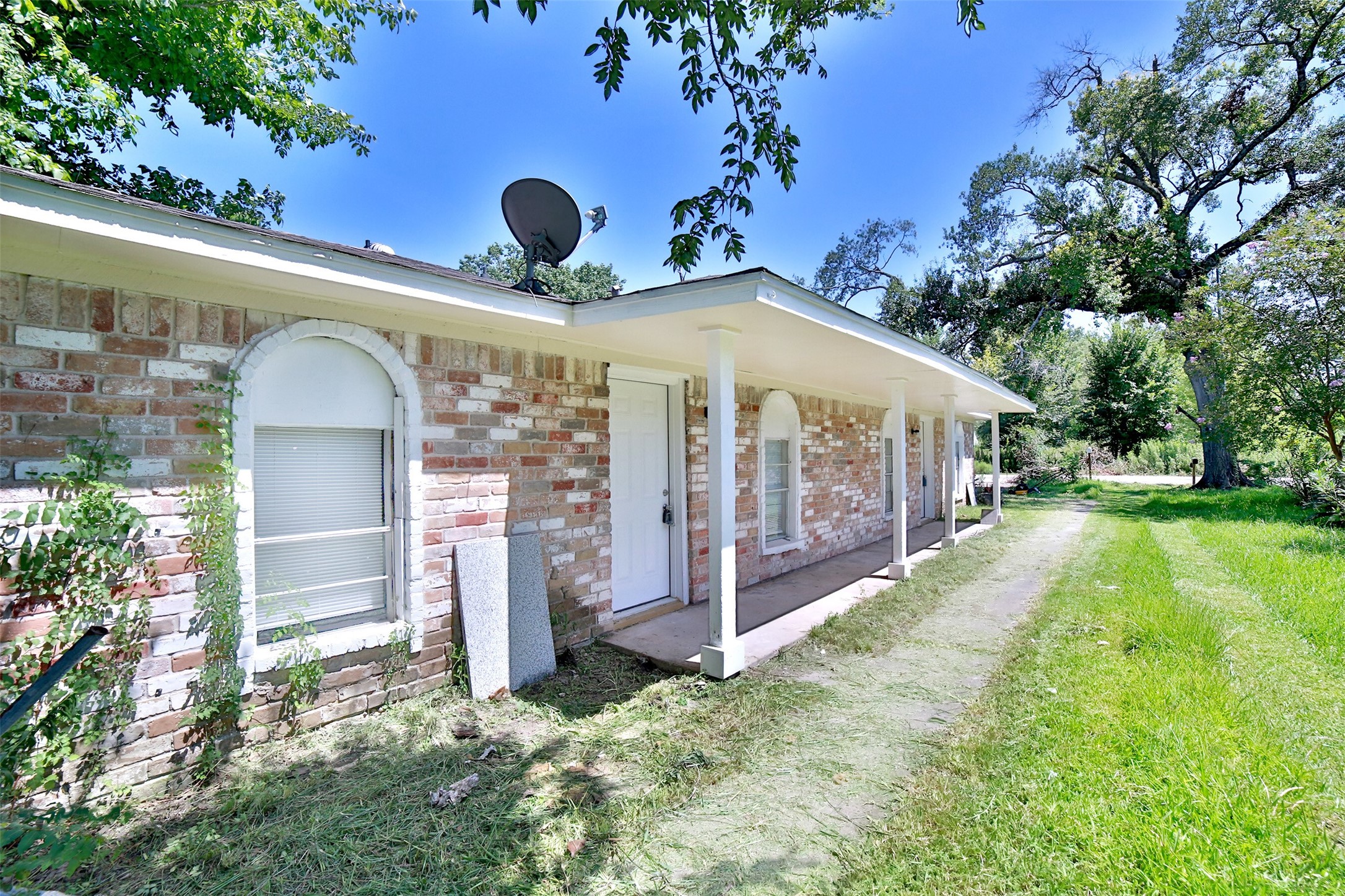 Listing photo 4