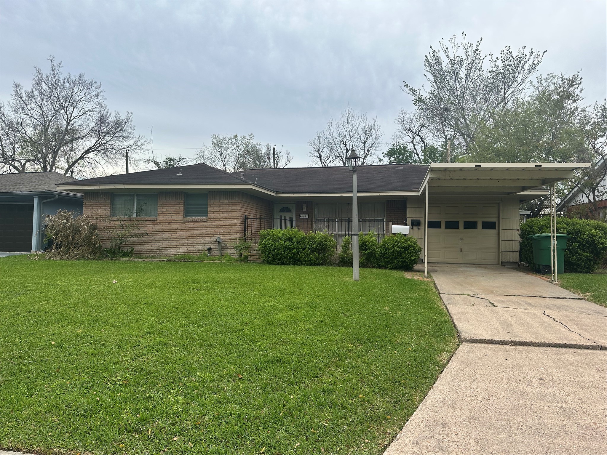 Listing photo 1
