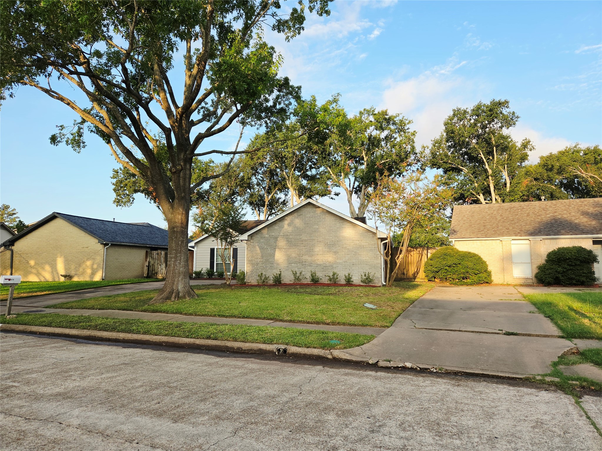 Listing photo 4