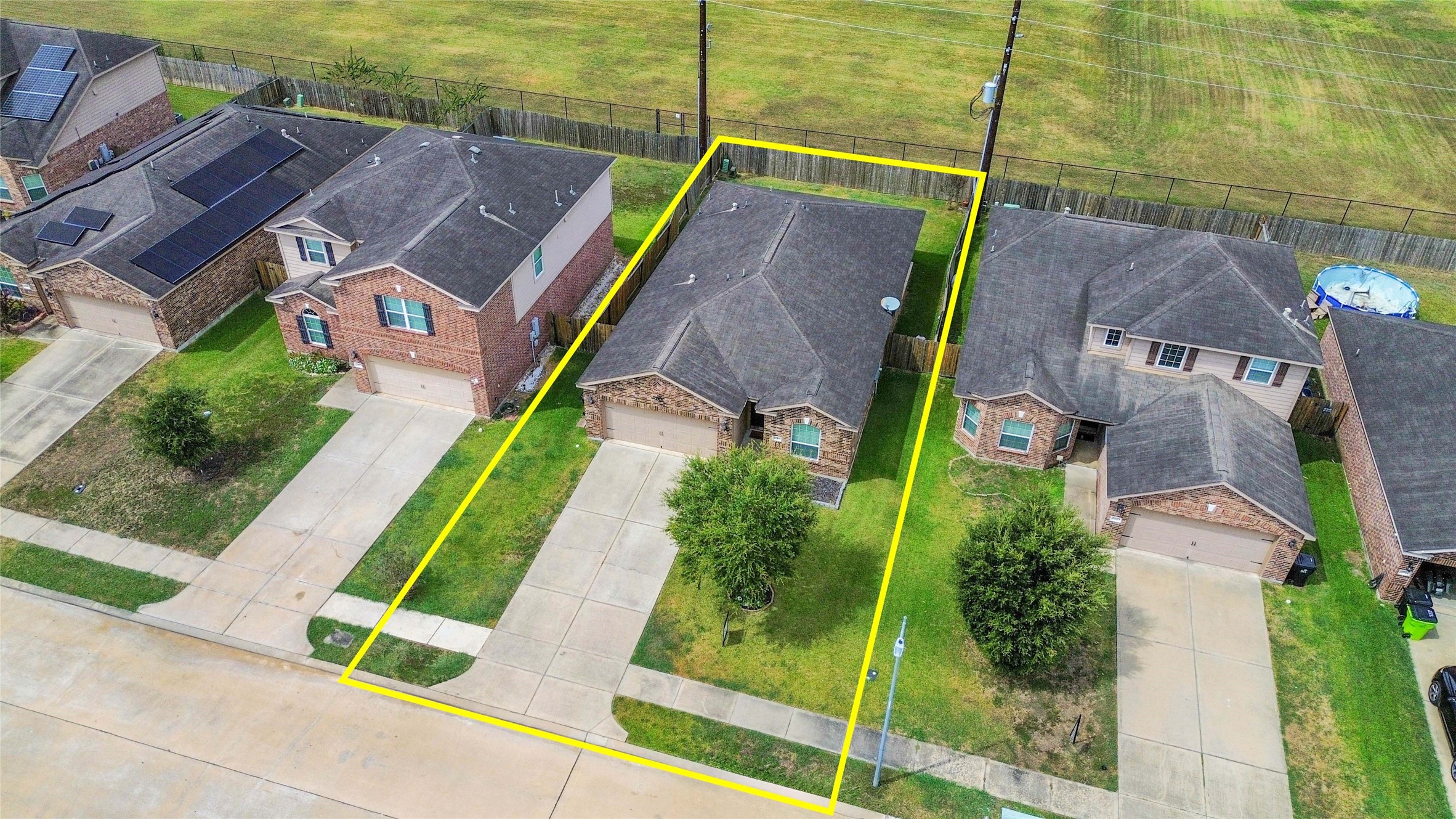 Listing photo 1
