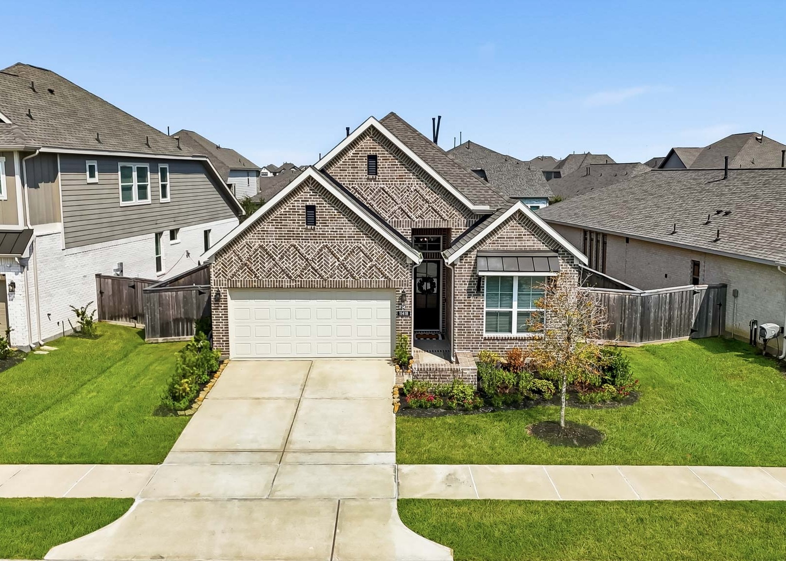 Listing photo 1