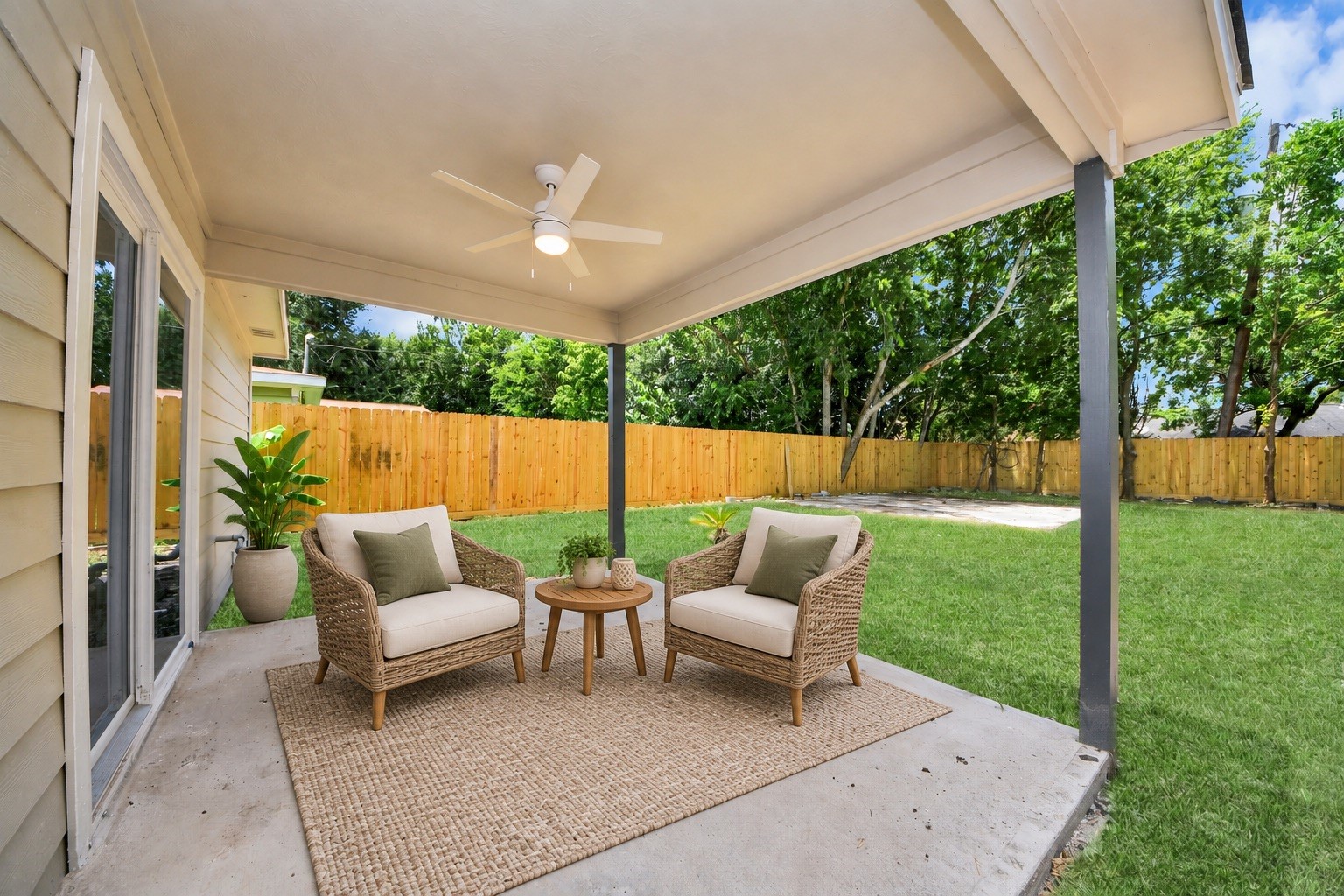 Listing photo 5