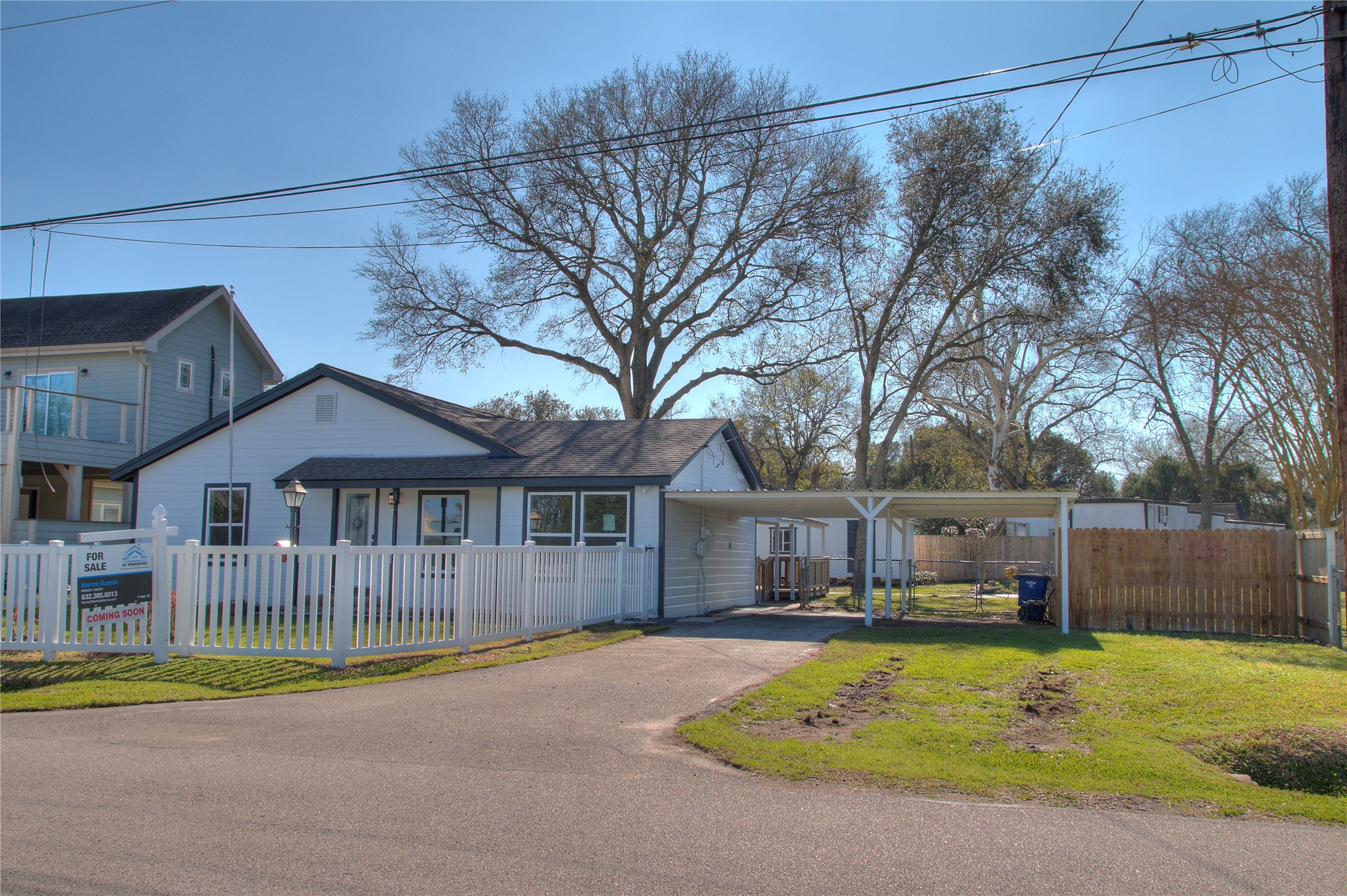Listing photo 3