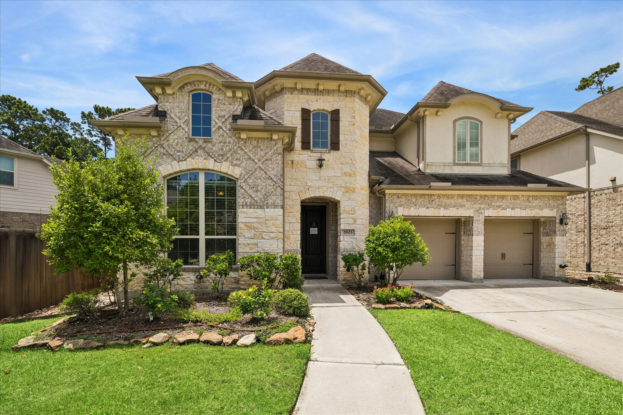 Listing photo 1