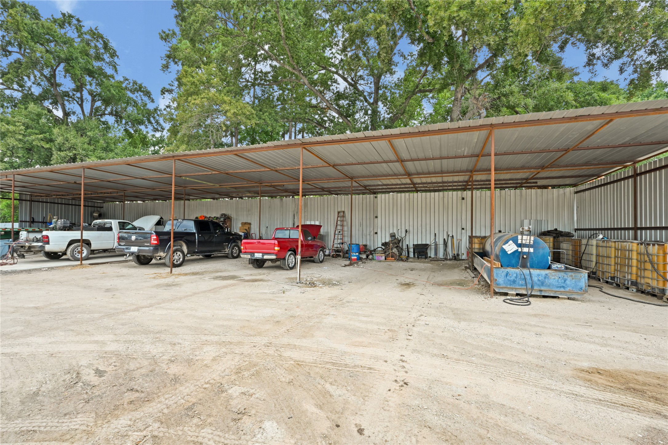 Listing photo 5