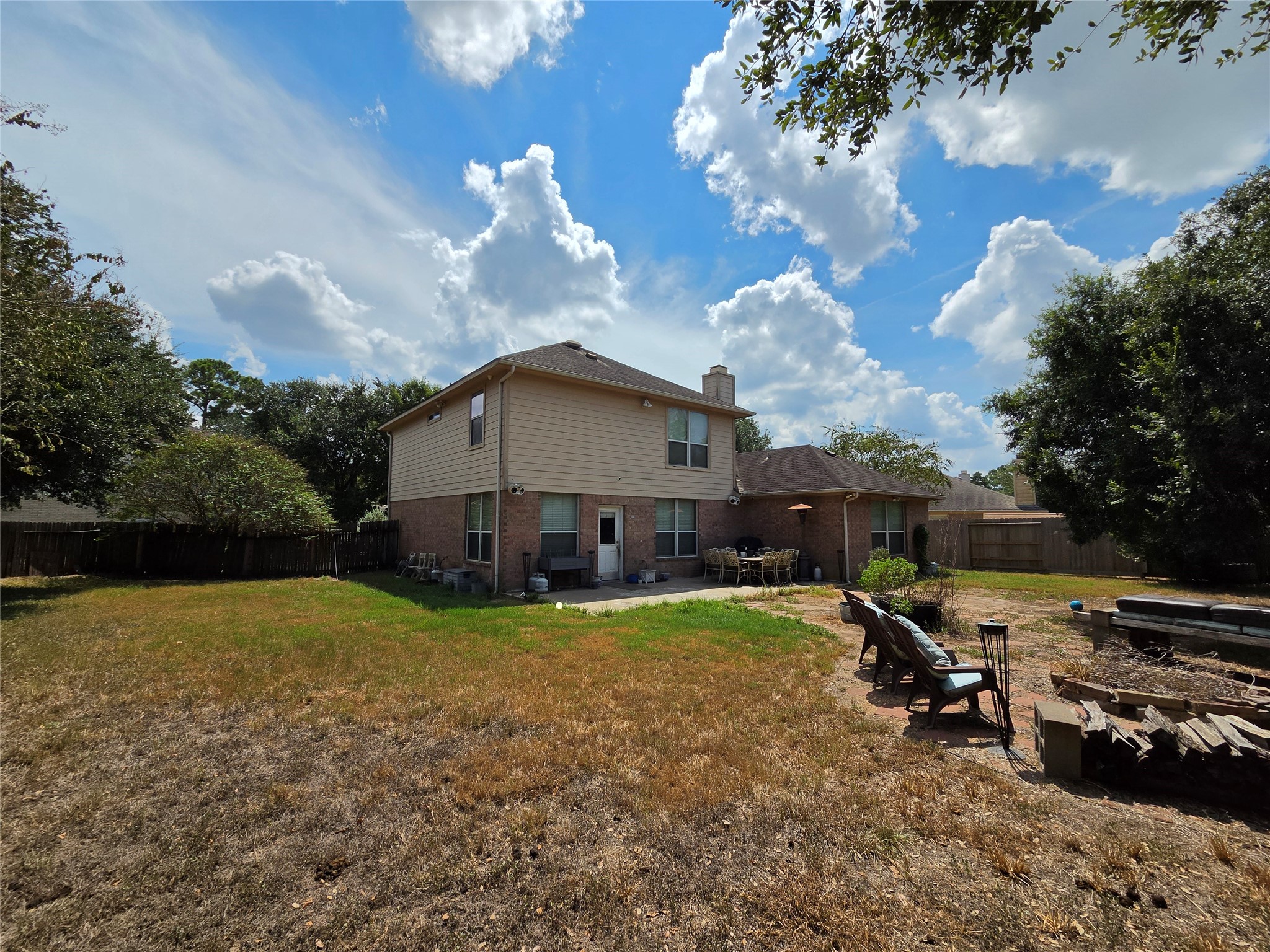 Listing photo 4