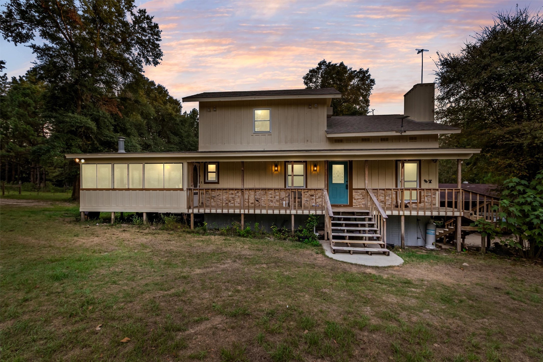 Listing photo 3