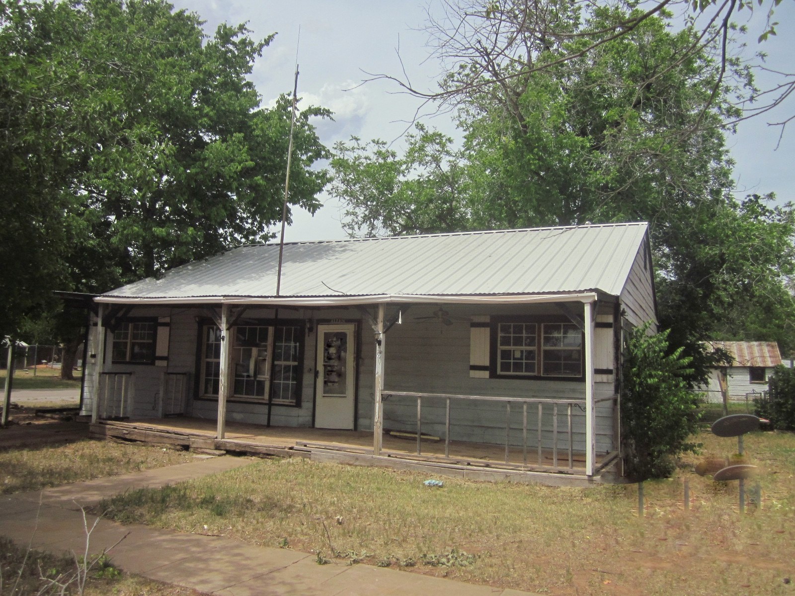 Listing photo 1