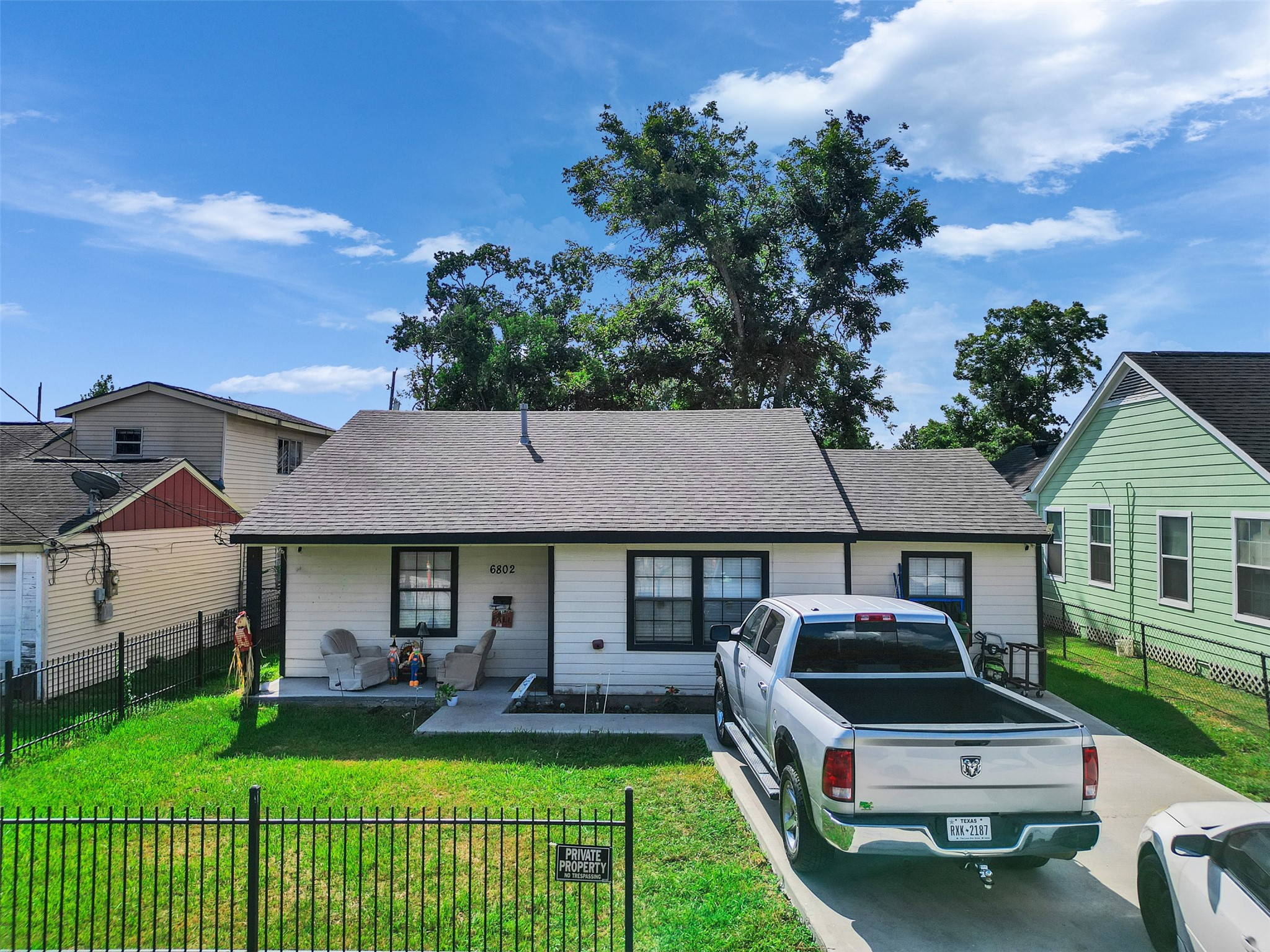 Listing photo 1