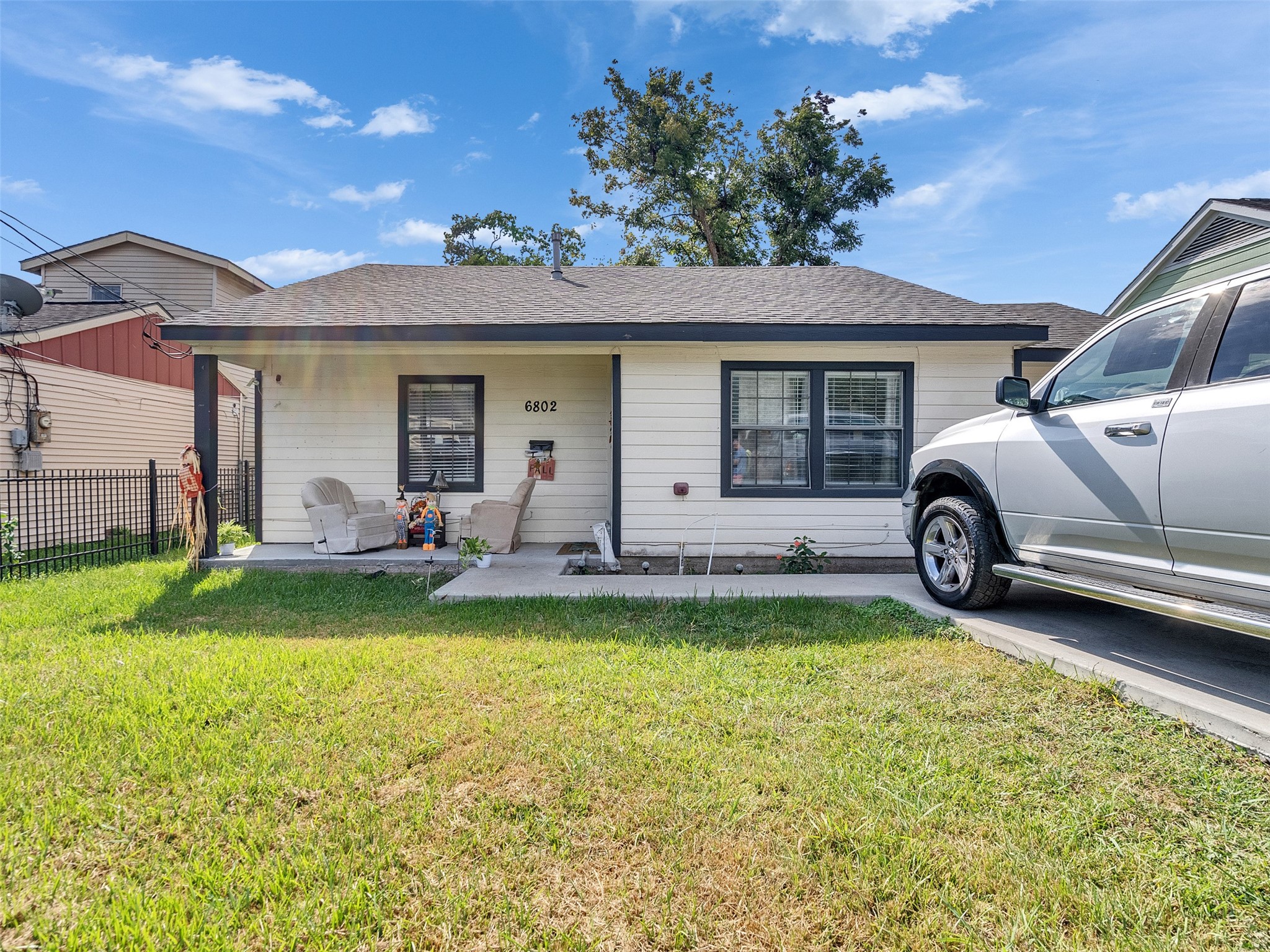 Listing photo 4
