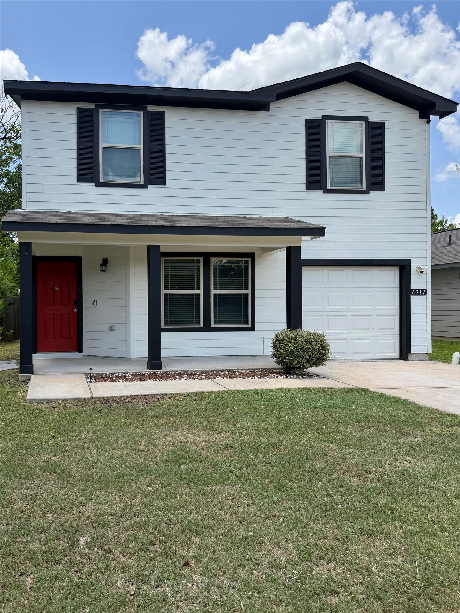 Listing photo 3