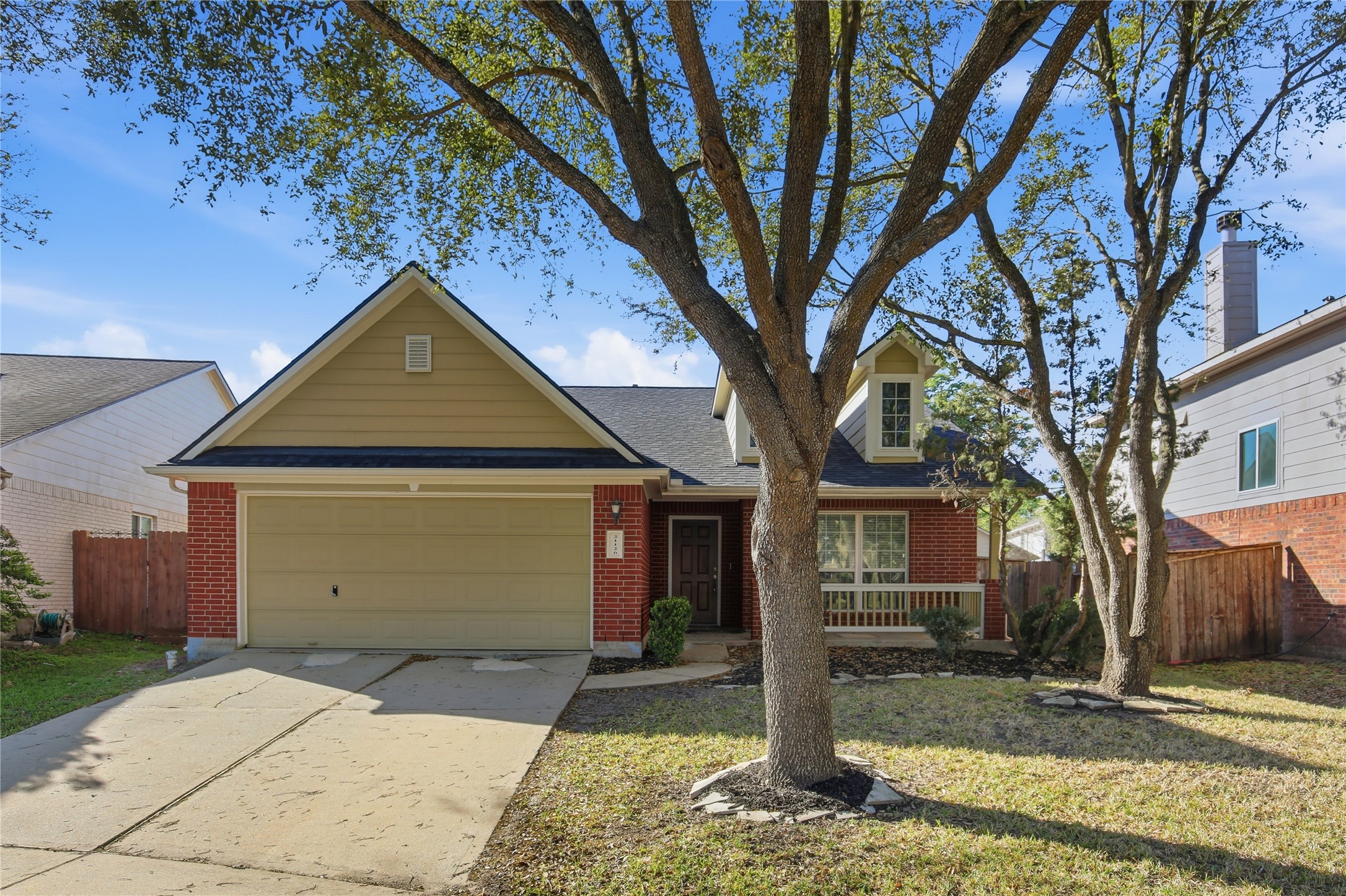 Listing photo 1