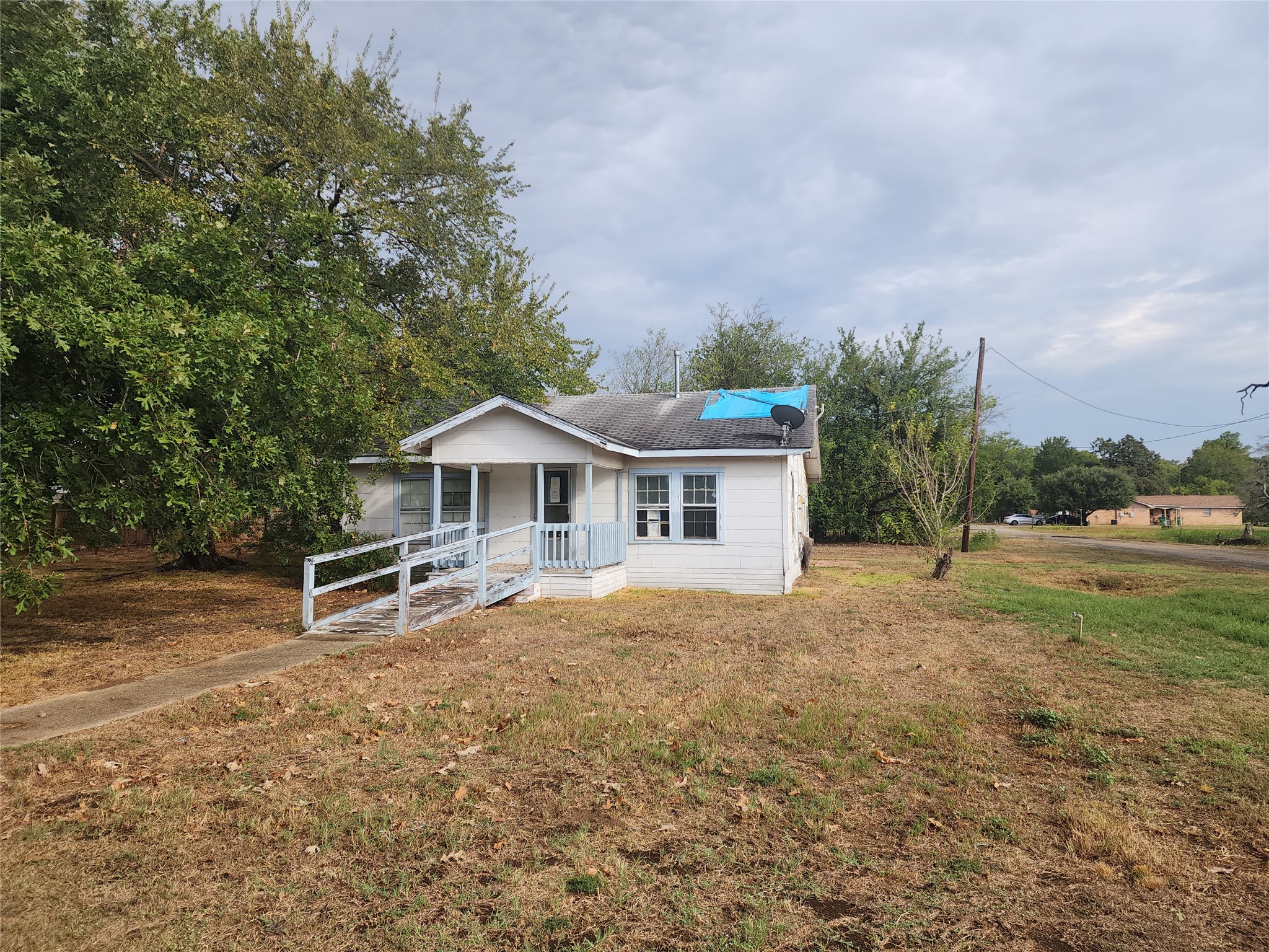 Listing photo 5